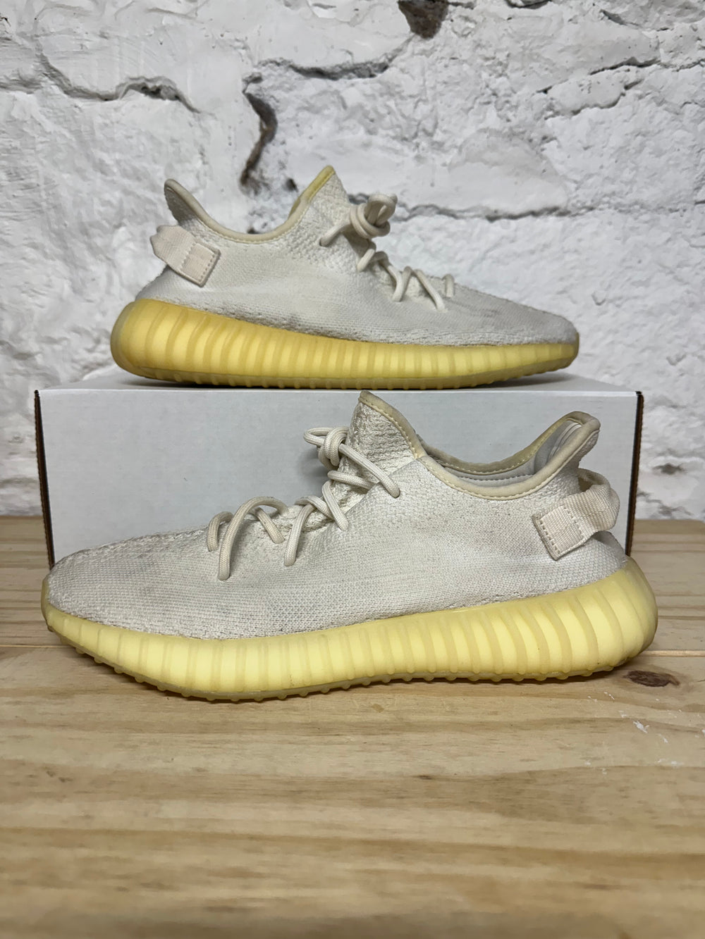 Yeezy 350 V2 Cream Sz 10