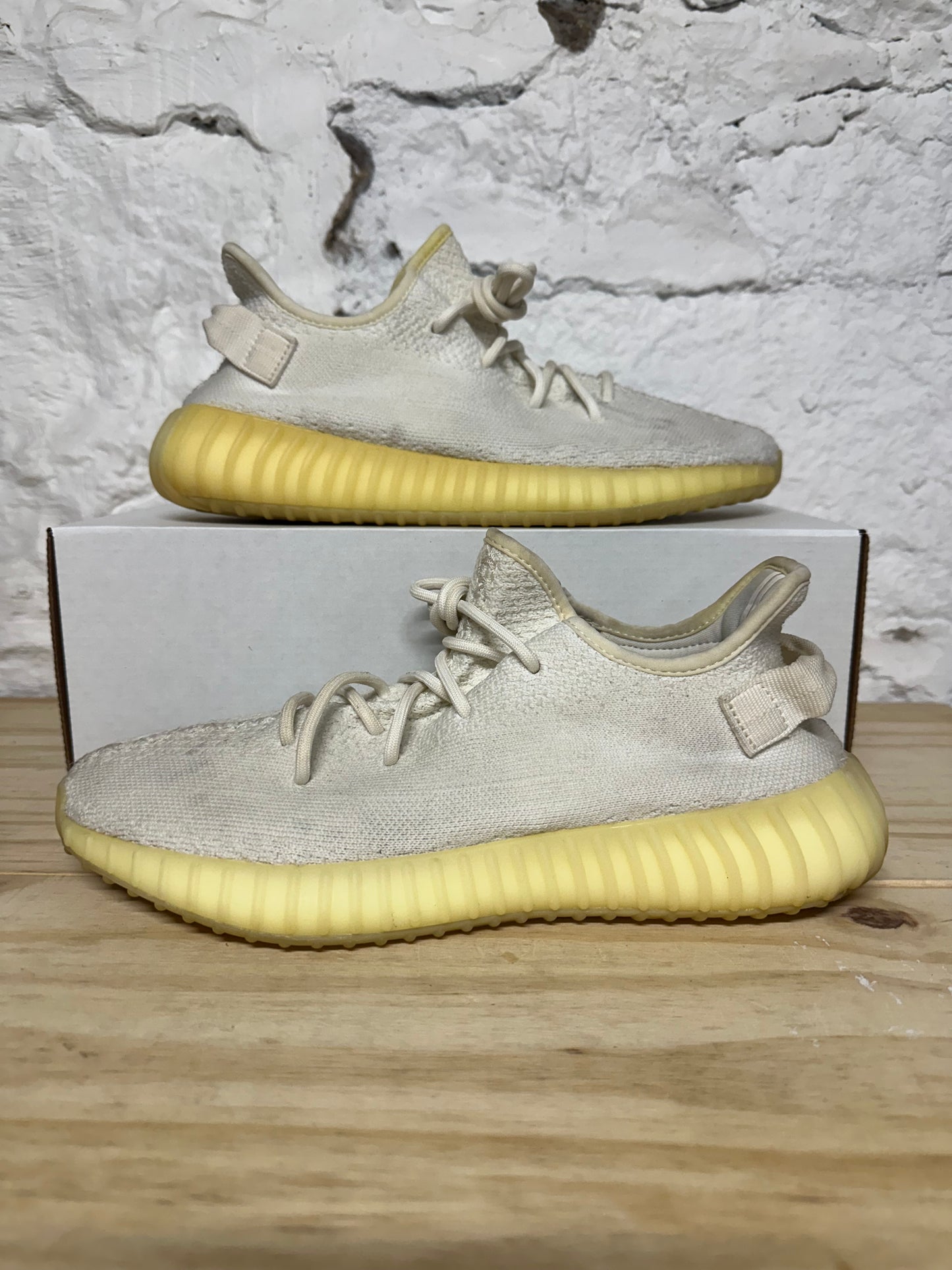 Yeezy 350 V2 Cream Sz 10