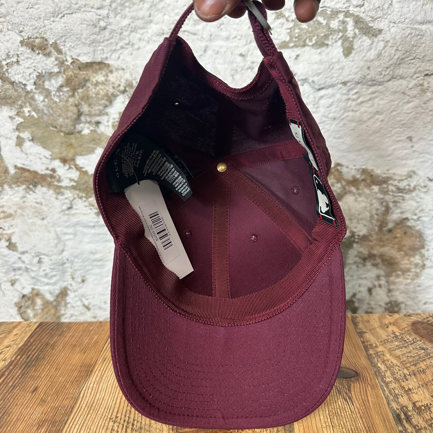 Gucci NY Yankees Embroidered Logo Burgundy Hat