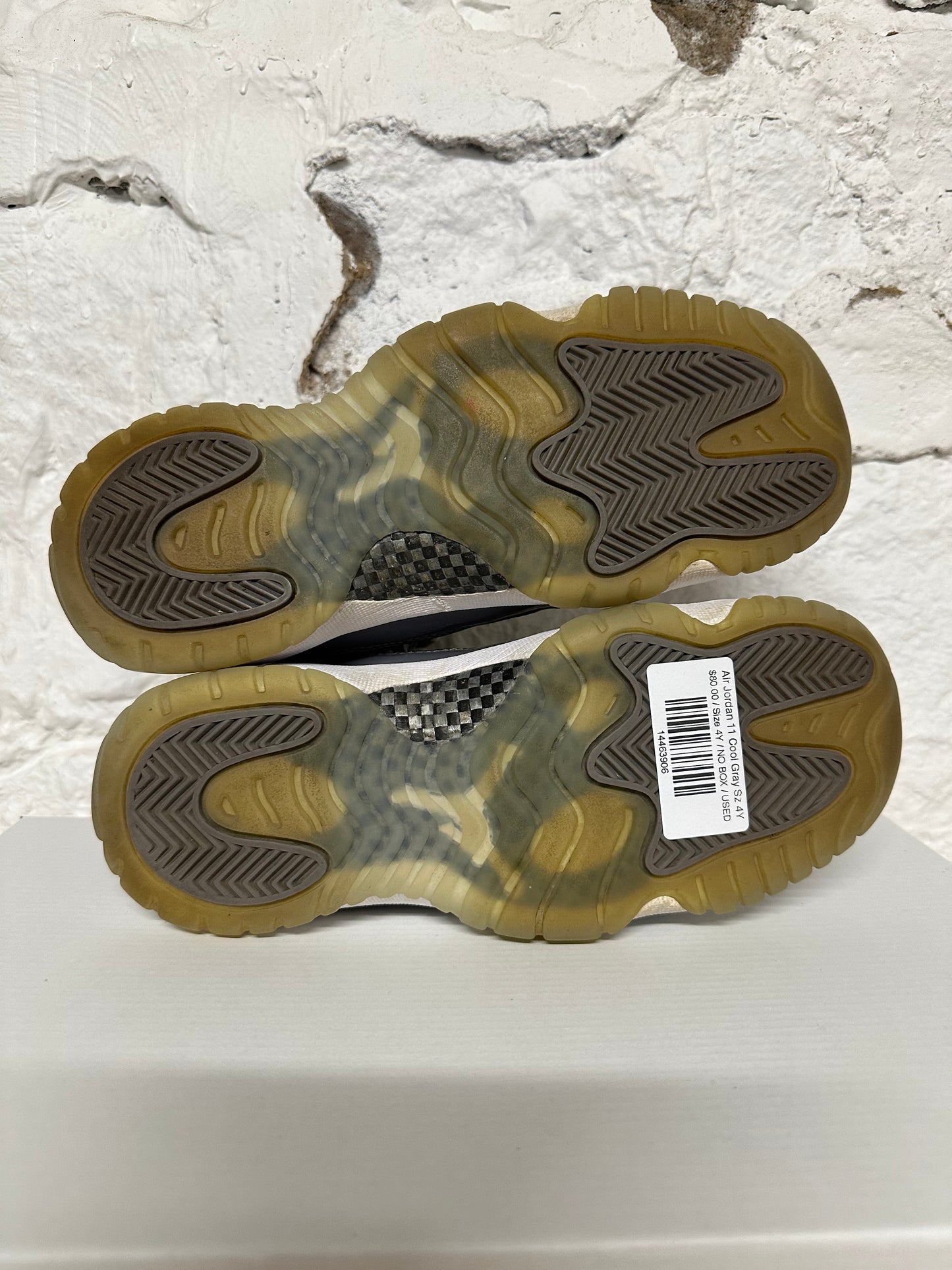 Air Jordan 11 High Cool Grey Sz 4Y