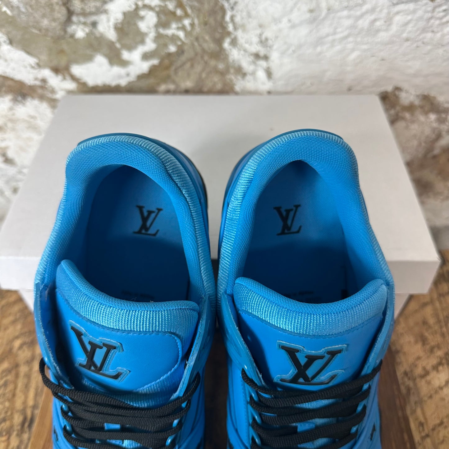 Louis Vuitton Black Blue Trainer Sneaker Sz 11.5 (10LV)