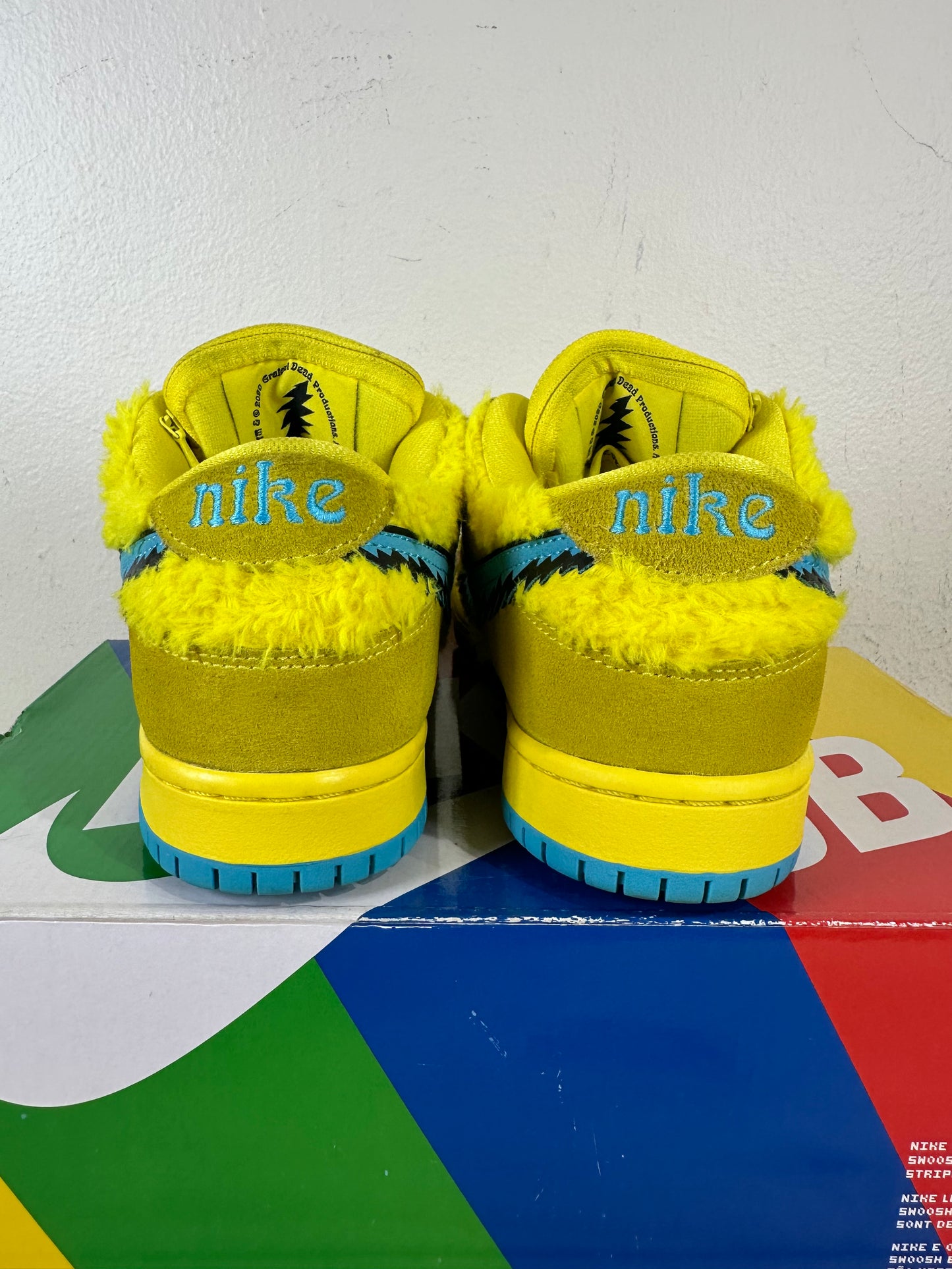 Nike SB Dunk Low Grateful Dead Bears Opti Yellow Sz 8