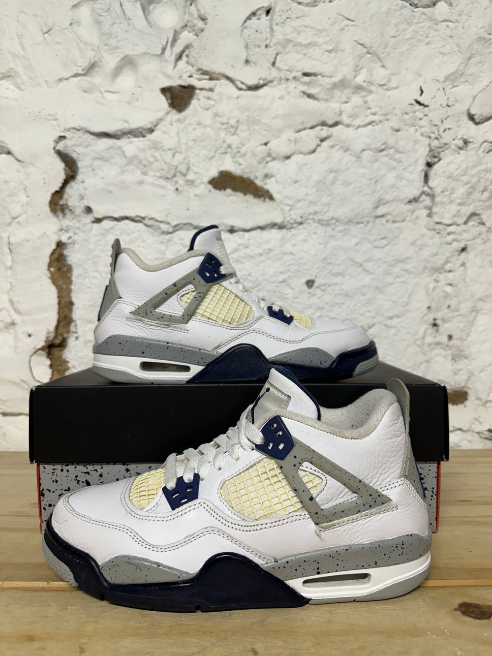 Air Jordan 4 Midnight Navy Sz 5.5Y