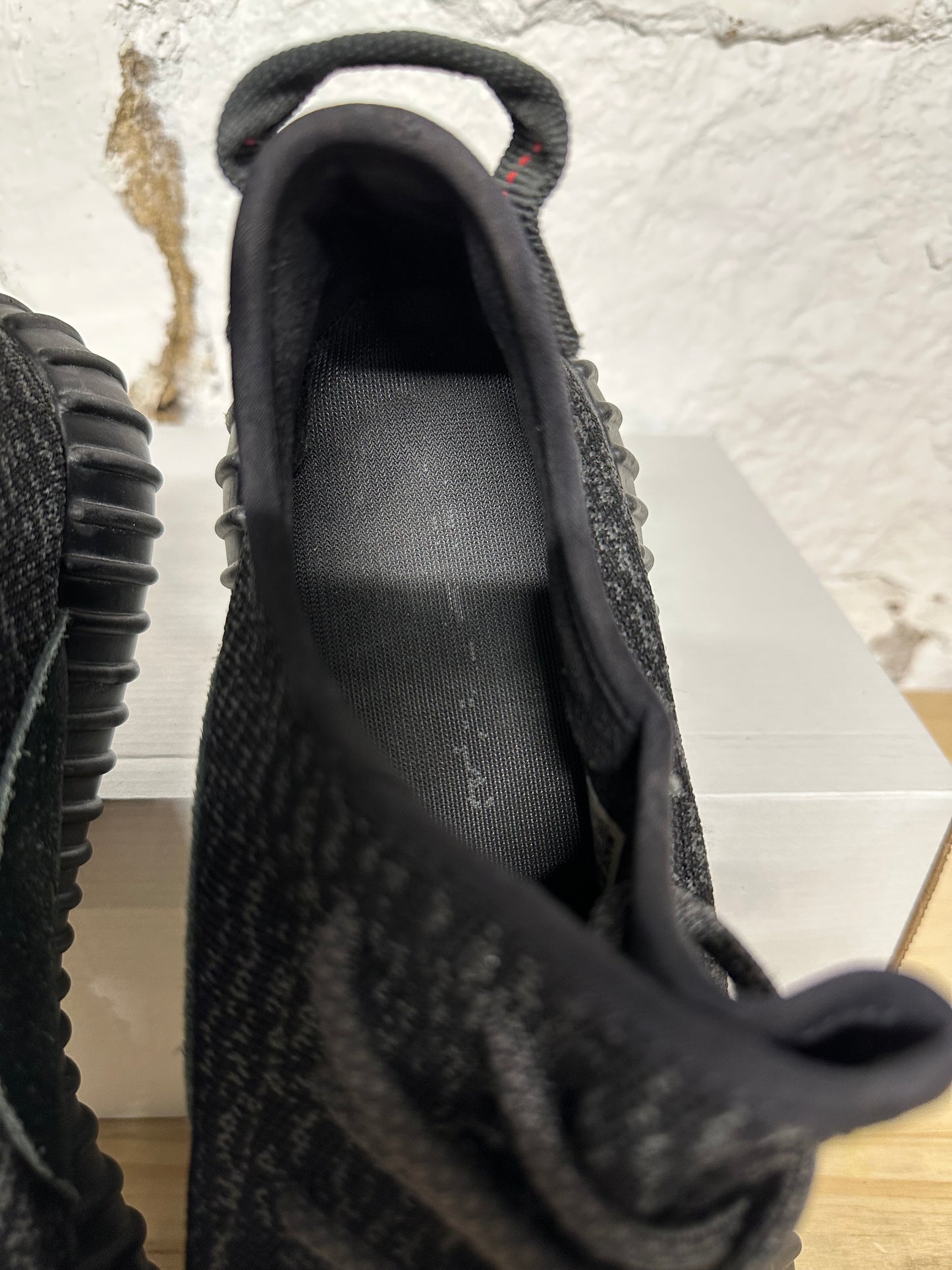 Yeezy 350 Pirate Black (2015) Sz 11