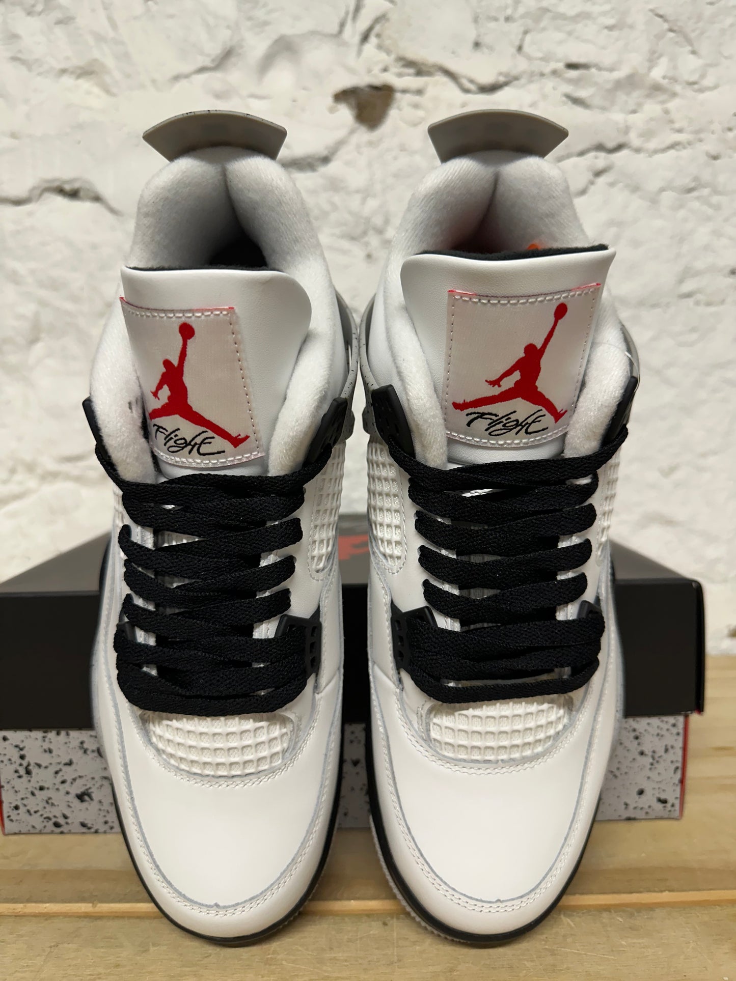 Air Jordan 4 White Cement Sz 9 DS