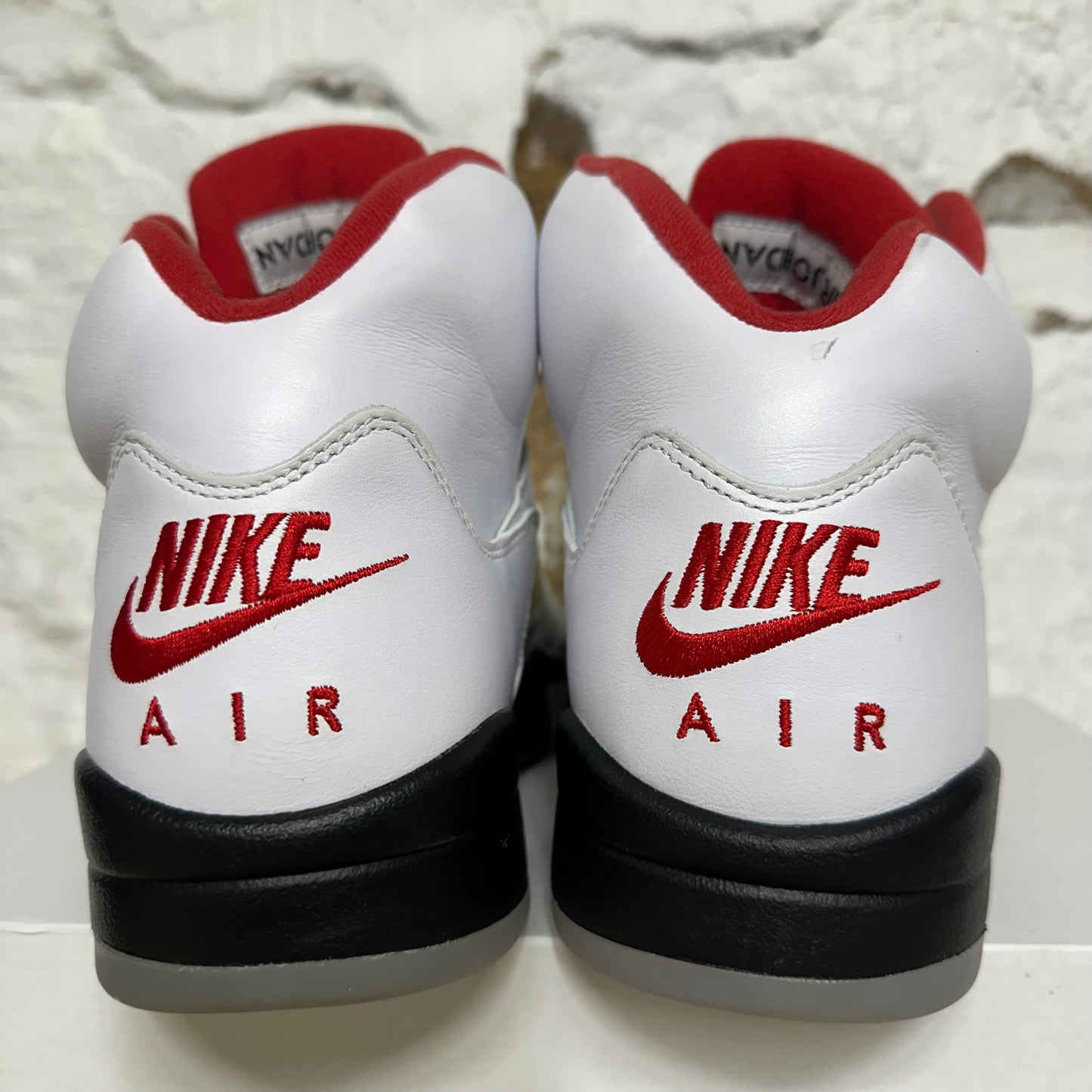 Air Jordan 5 Fire Red Silver Tongue (2020) Sz 10.5