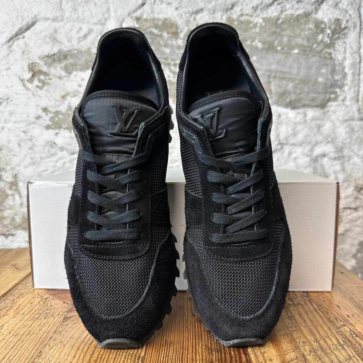Louis Vuitton Triple Black Mesh Suede Runner Sneaker Sz 9.5 (8LV)