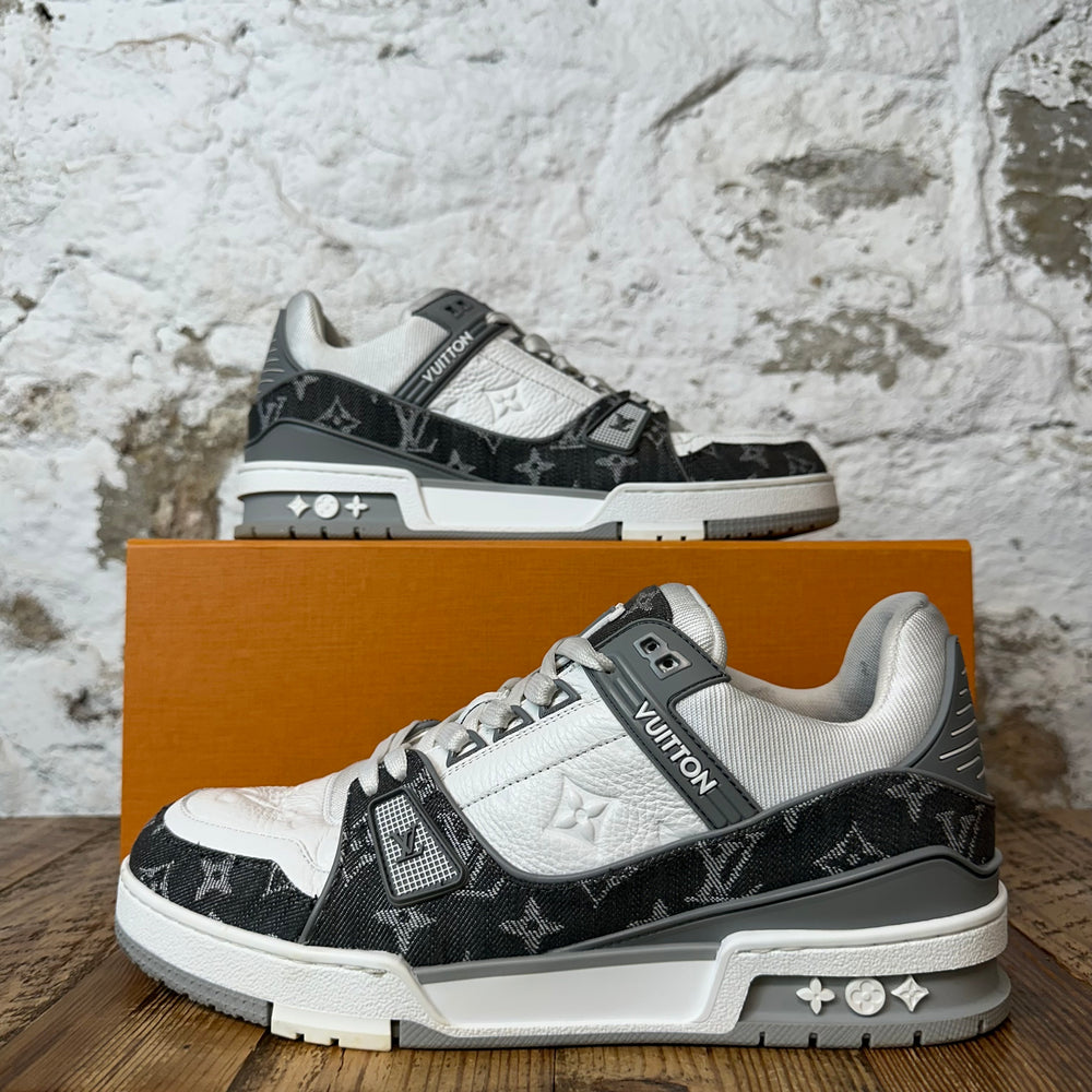Louis Vuitton Grey White Monogram Trainer Sz 9 (7.5LV)