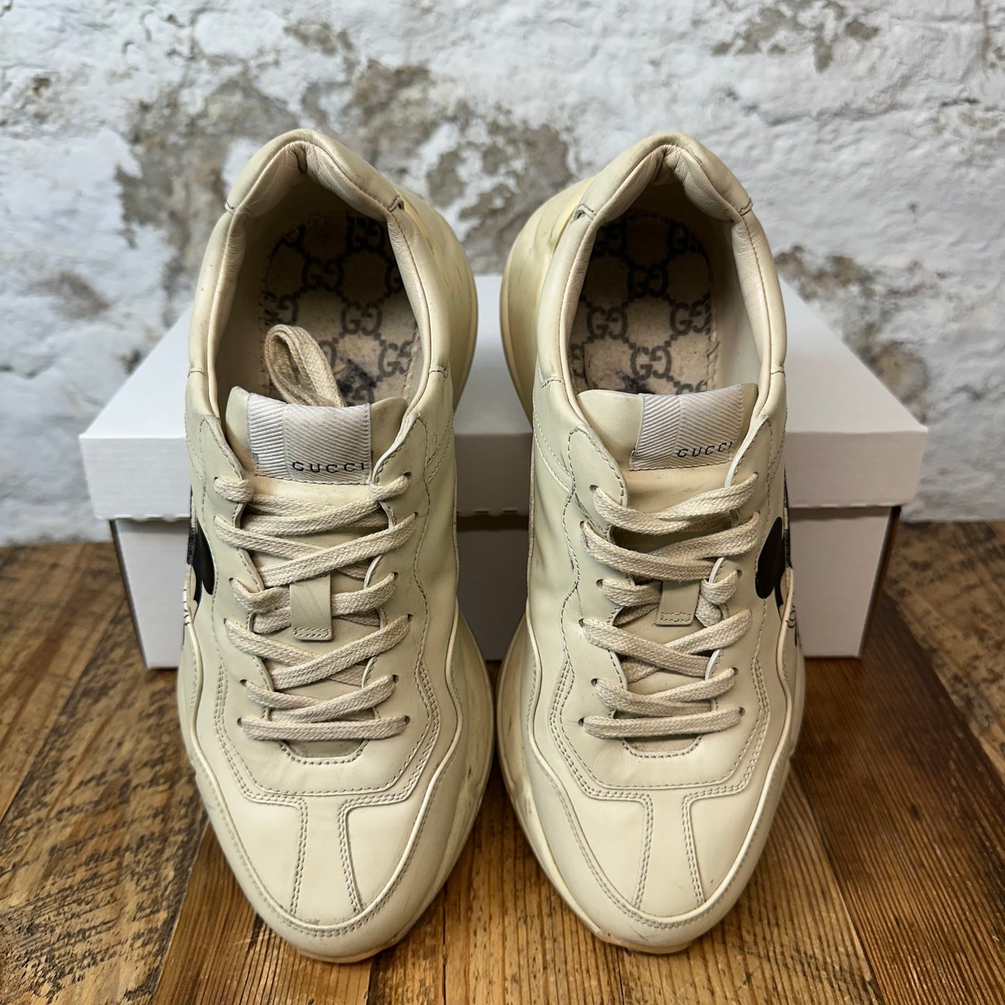 Gucci Rython Mickey Mouse Cream Sneaker Sz 6 No Box