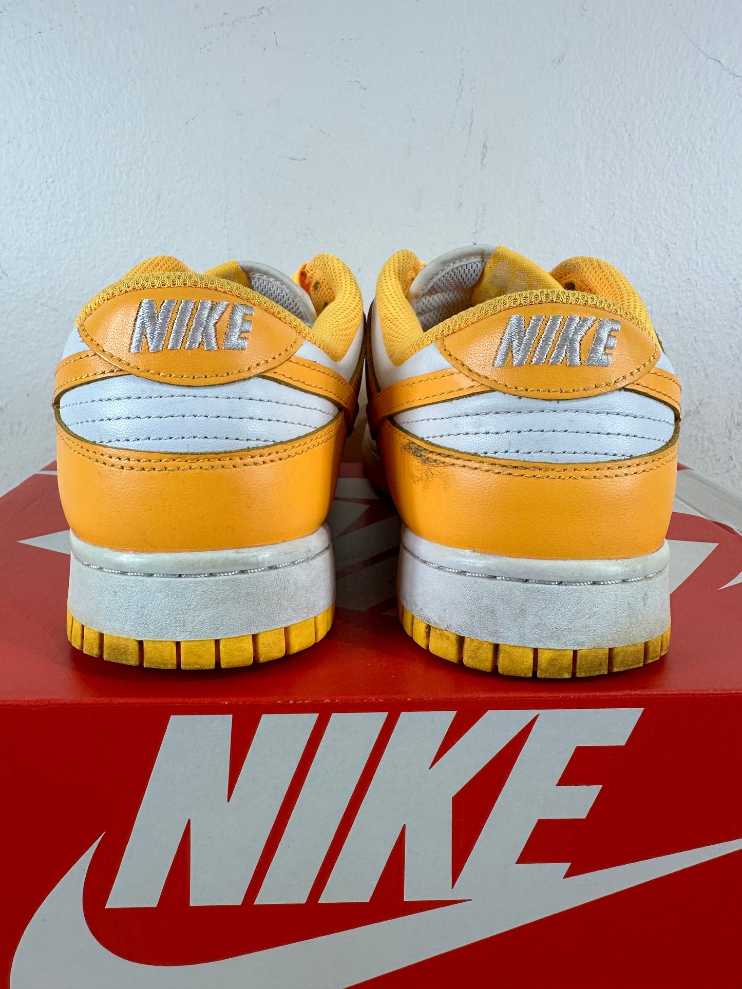 Nike Dunk Low Laser Orange Sz 9.5(11W)