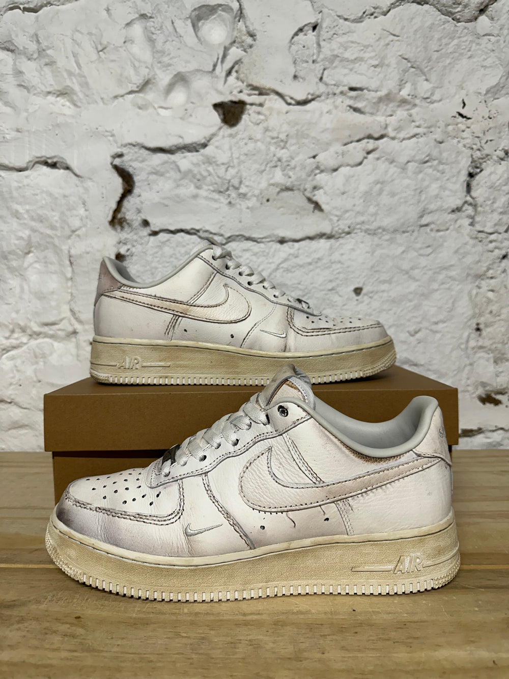 Nike Air Force 1 Low Dirty Triple White Sz 9.5