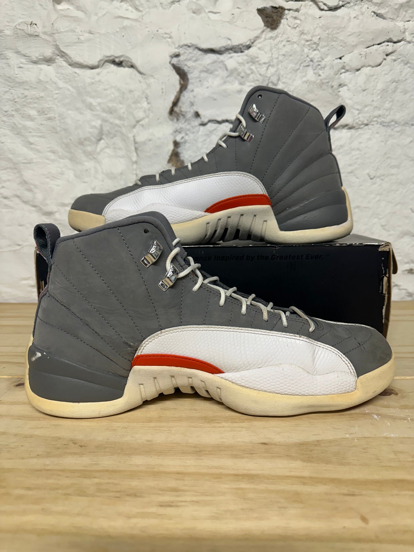 Air Jordan 12 Cool Grey Orange Sz 11.5
