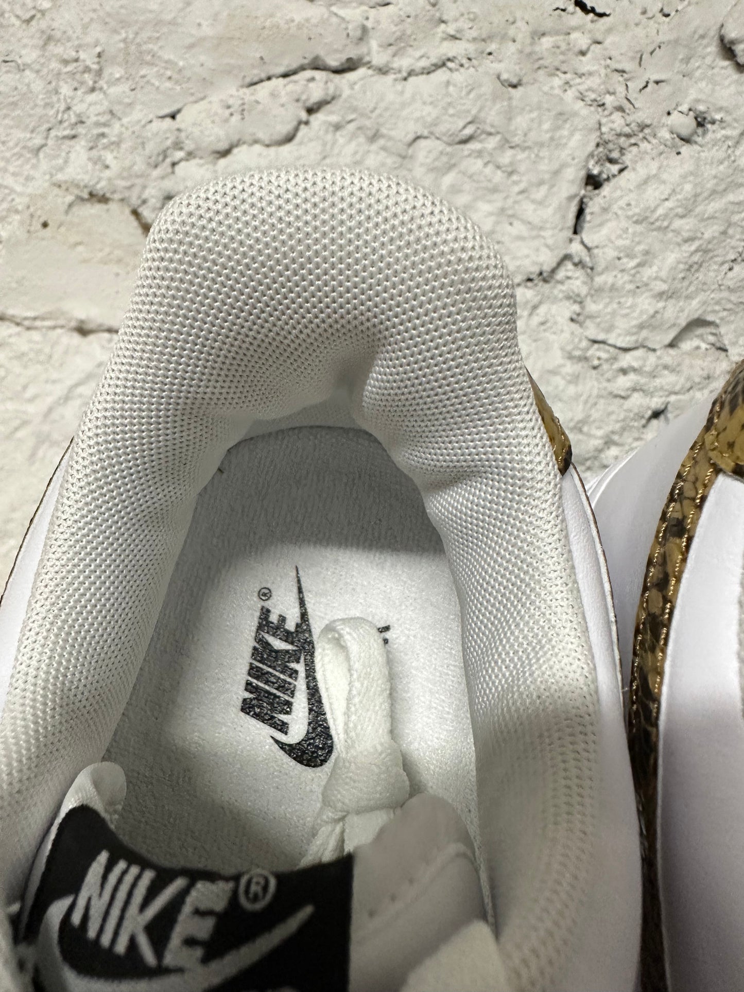 Nike Air Force 1 Low Ivory Snake Sz 10 DS