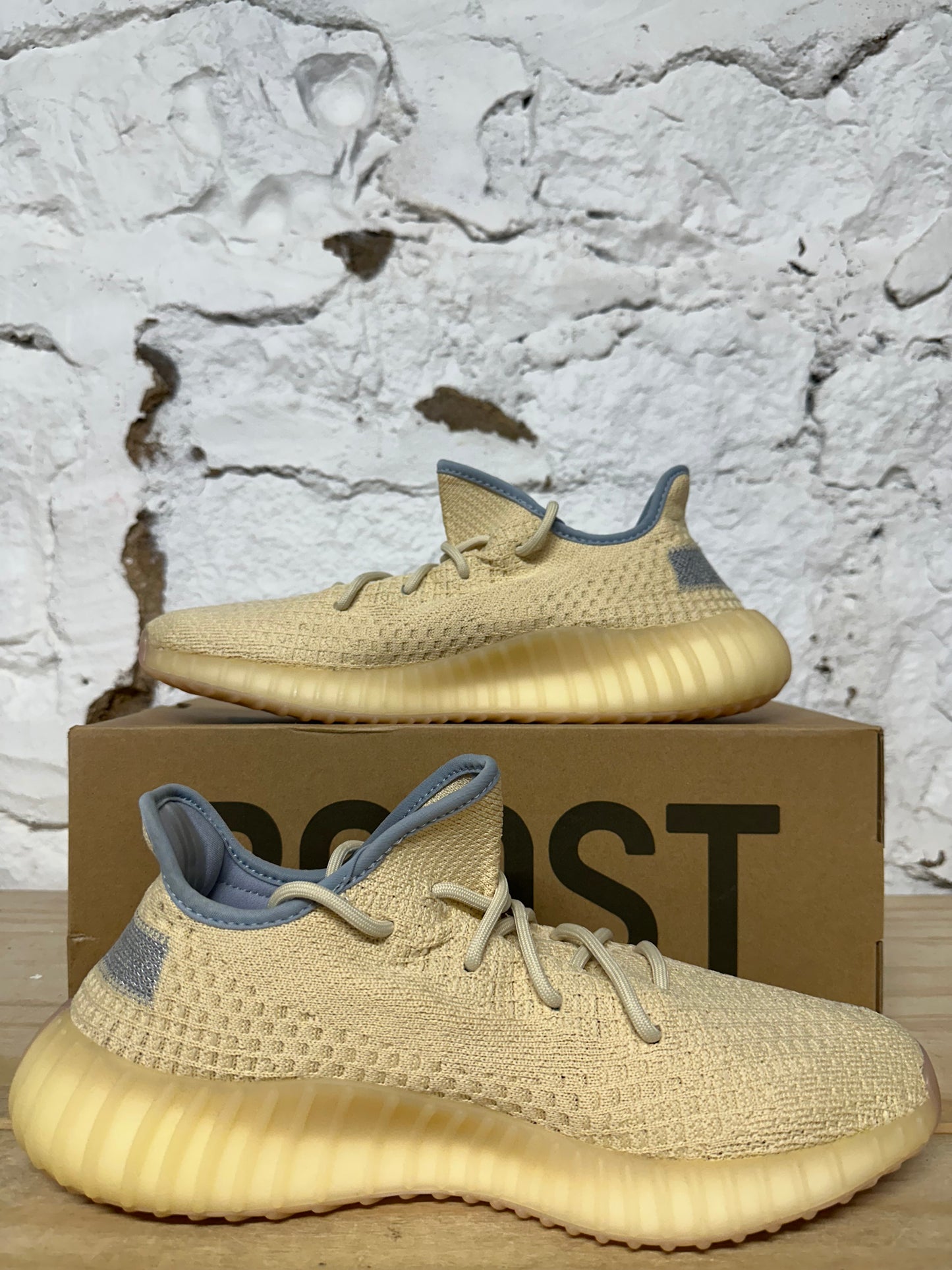 Yeezy 350 V2 Linen Sz 10 DS
