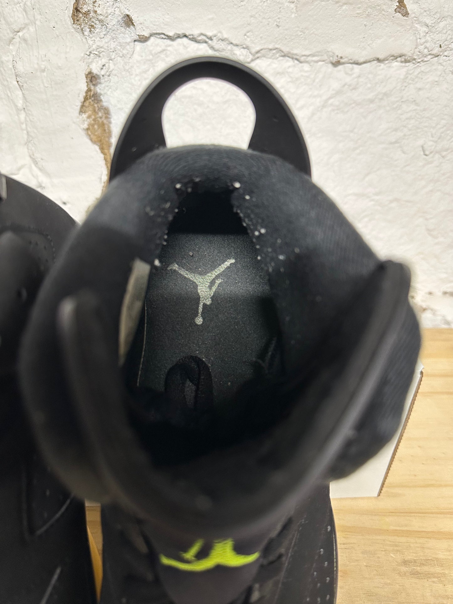 Air Jordan 6 Electric Green Sz 10.5