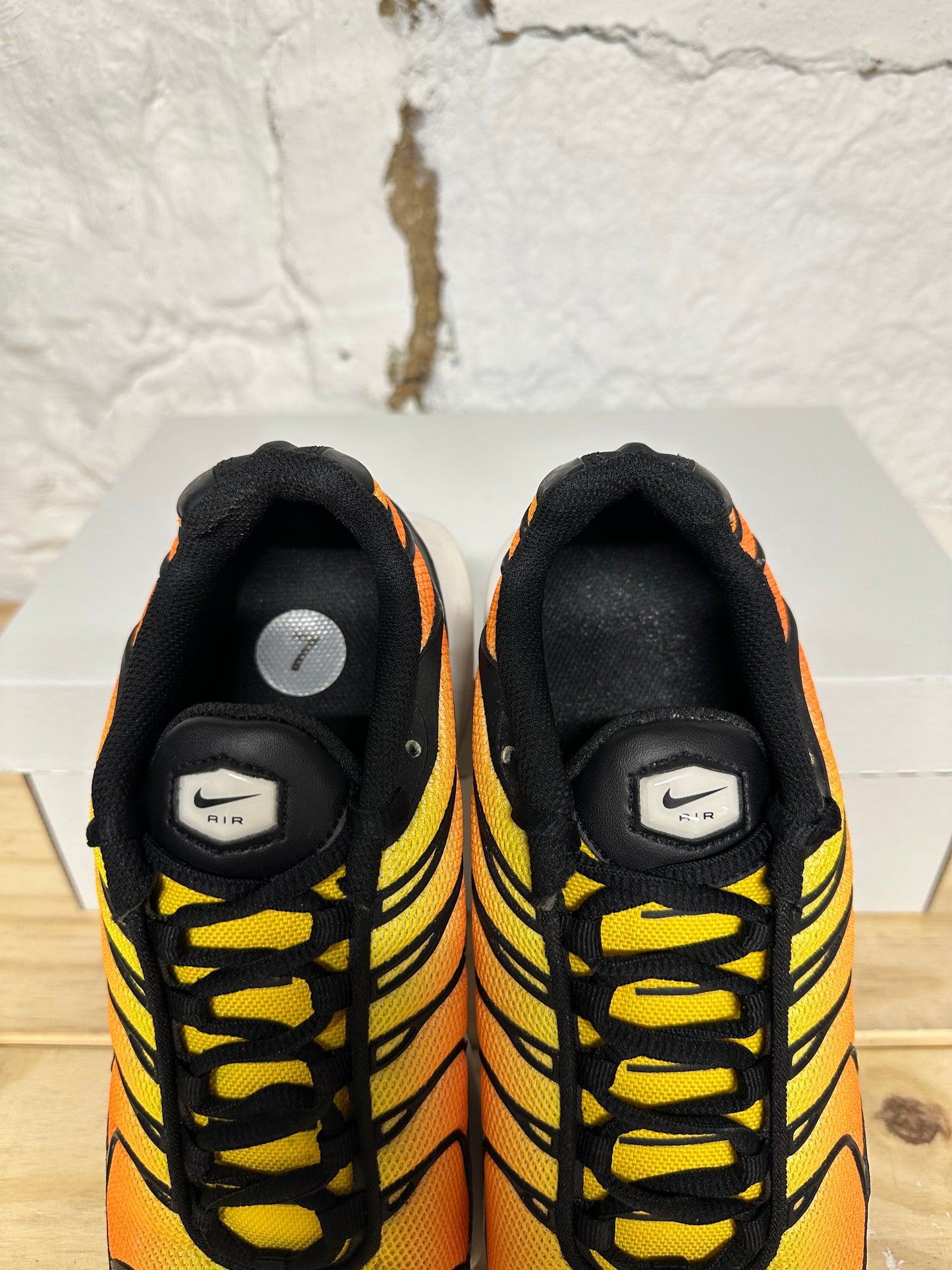 Nike Air Max Plus Sunset Sz 7Y