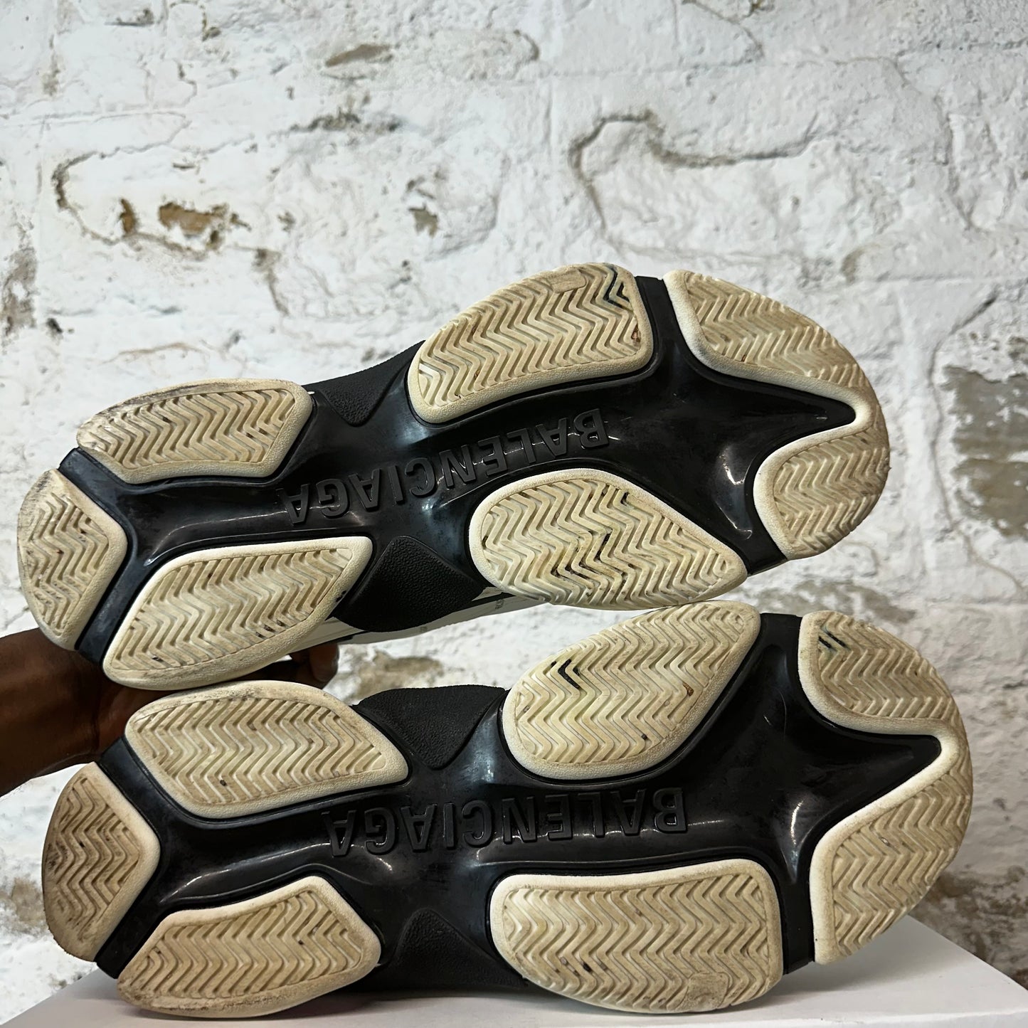 Balenciaga Triple S Spellout White Black Pink Sneaker Sz 12 (45)