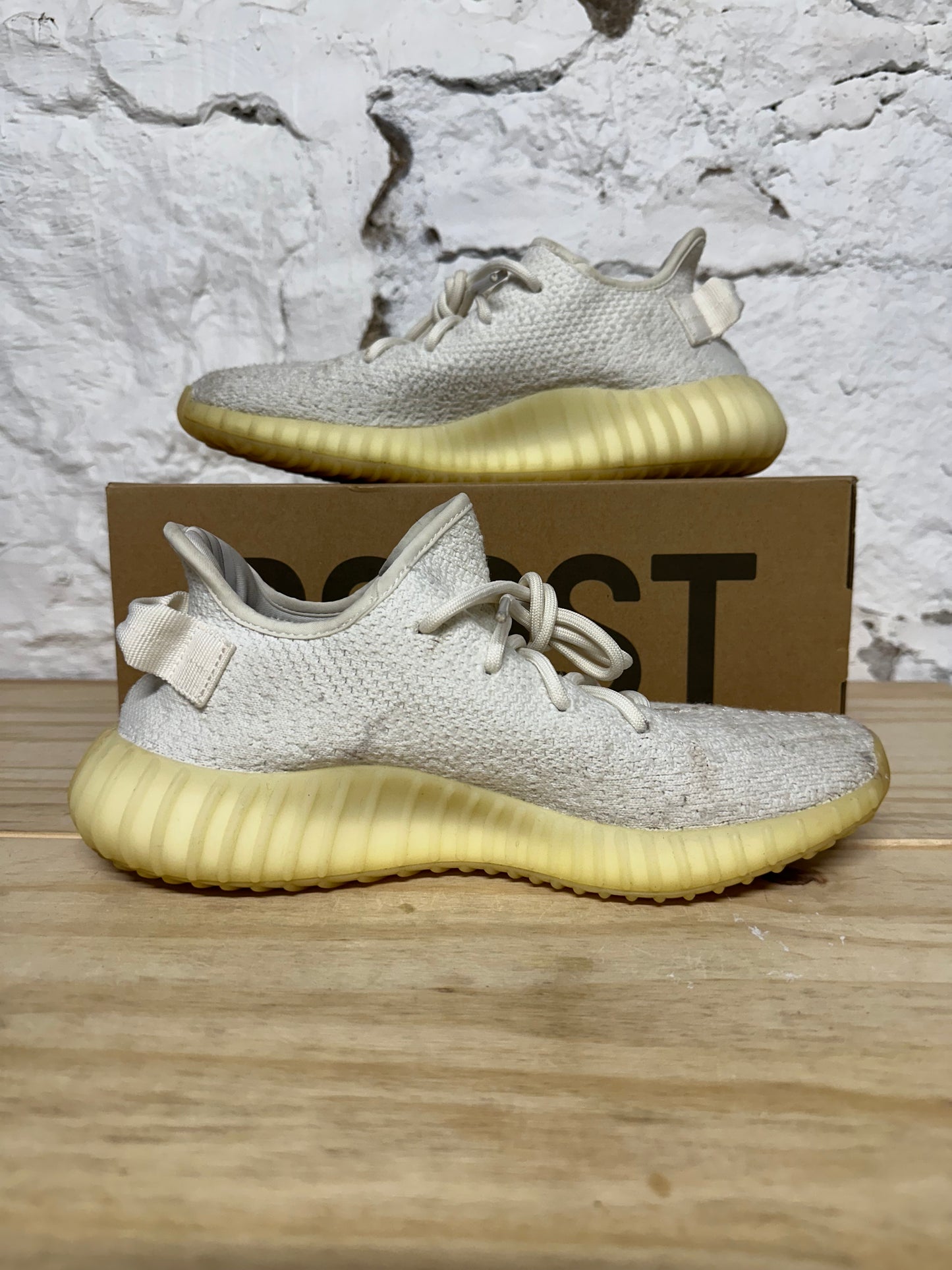 Yeezy 350 V2 Cream Sz 7.5