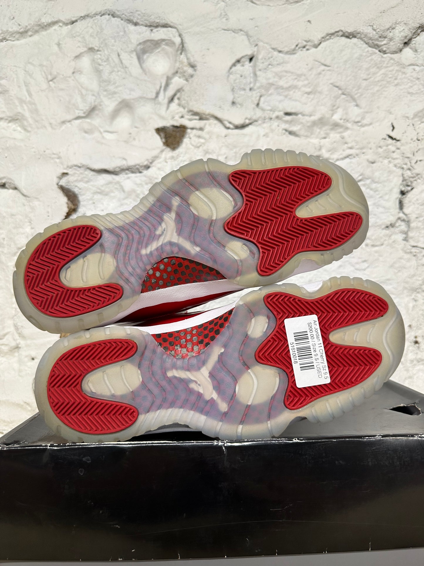 Air Jordan 11 High Cherry Sz 9.5