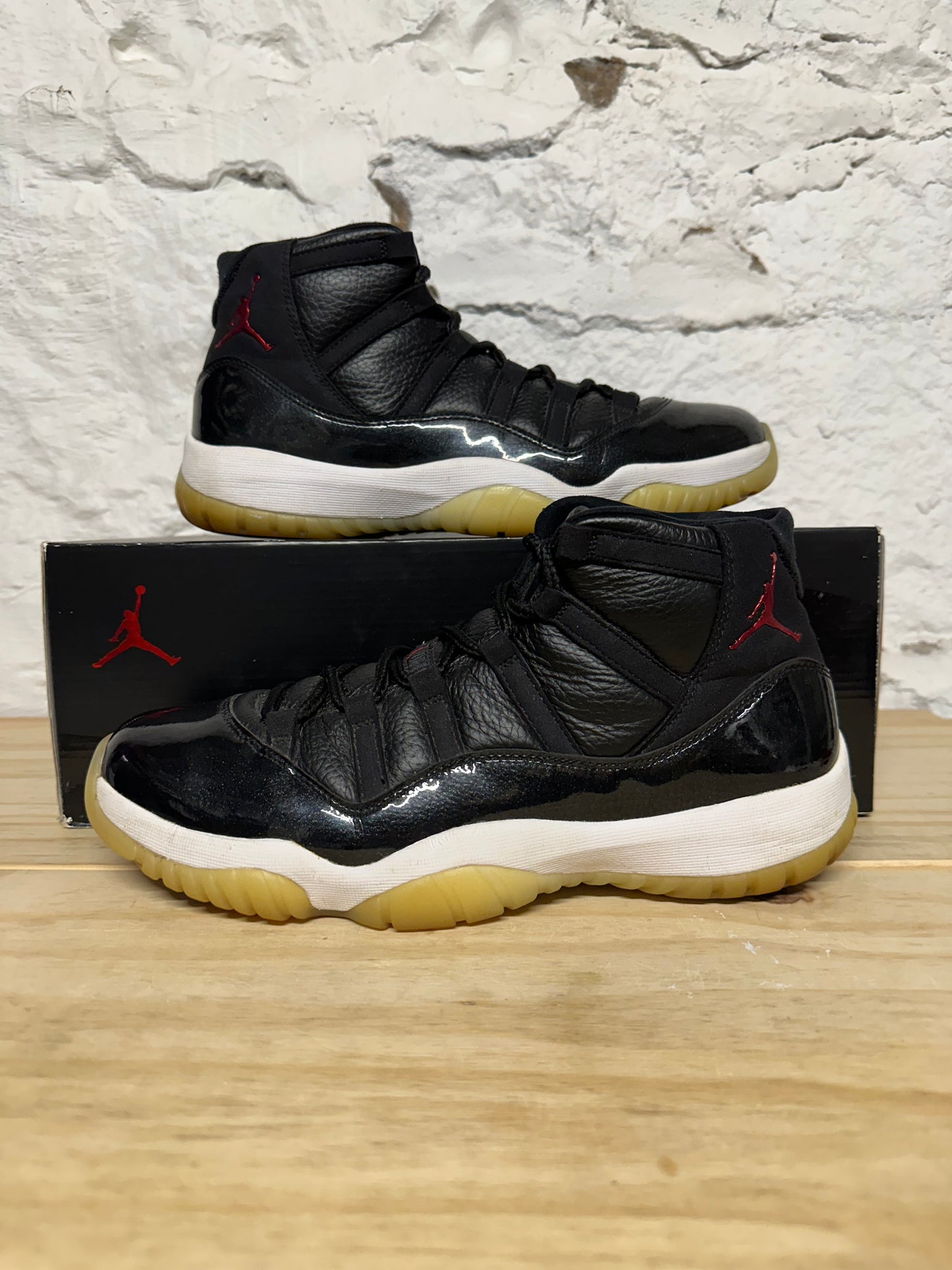 Air Jordan 11 High 72-10 Sz 10.5