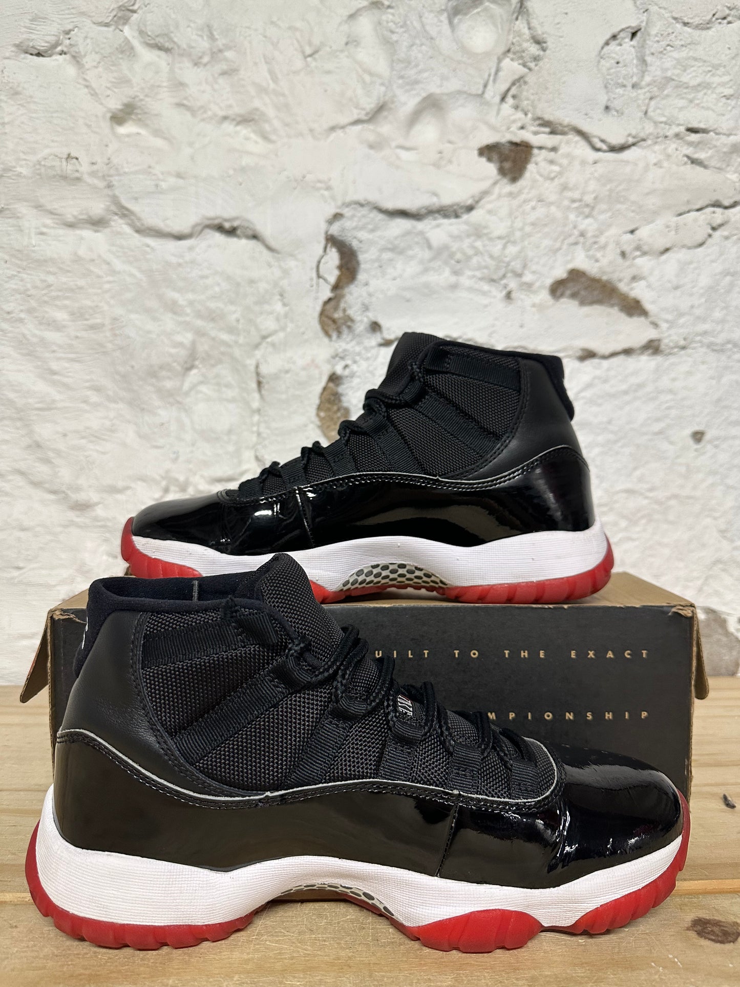 Air Jordan 11 High Bred (2019) Sz 8