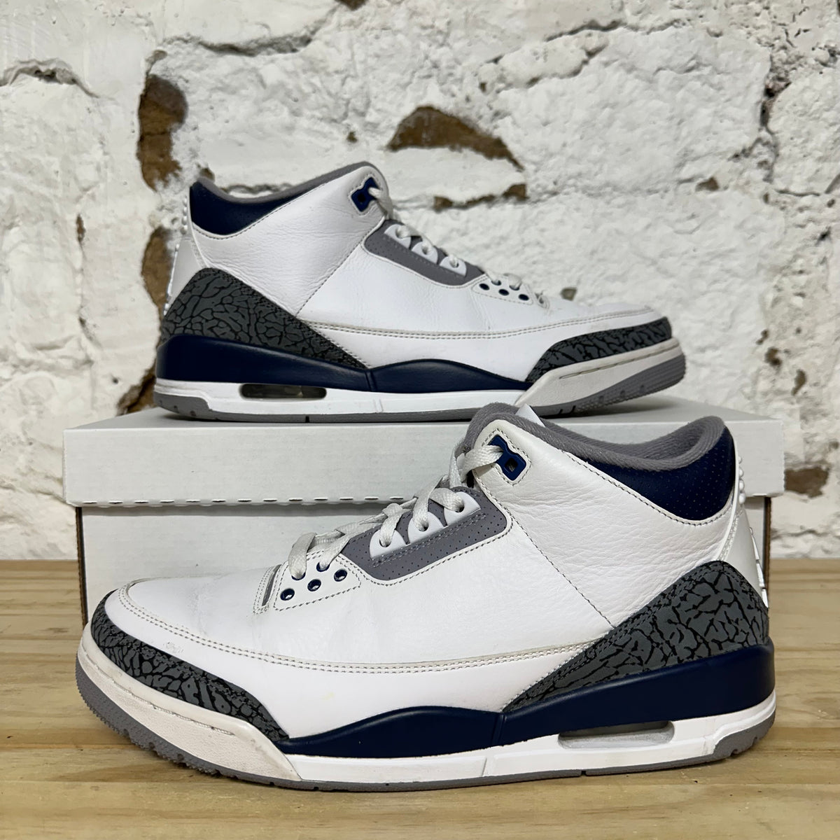 Air Jordan 3 Midnight Navy Sz 11