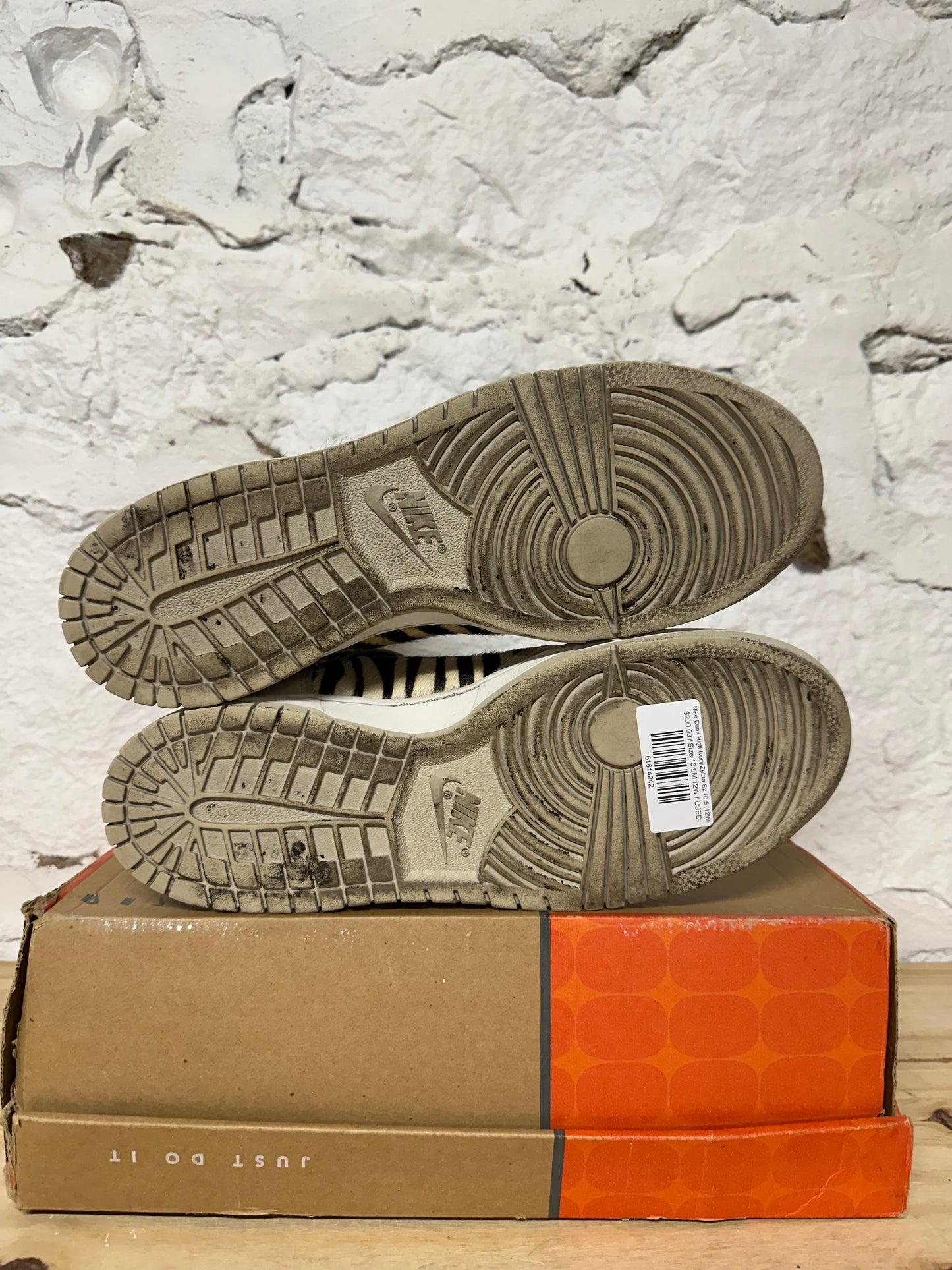 Nike Dunk High Ivory Zebra Sz 10.5 (12W)