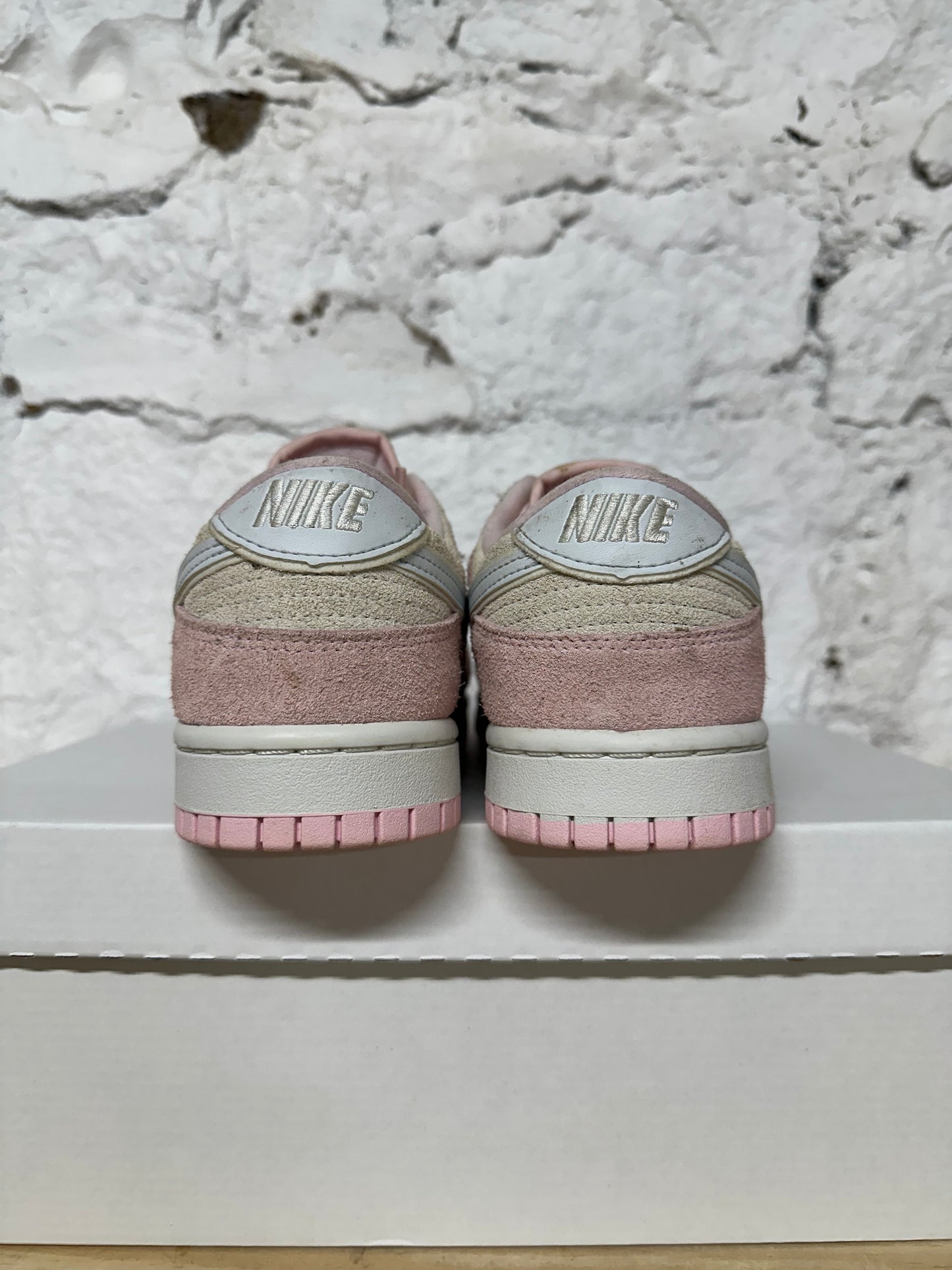 Nike Dunk Low LX Pink Foam Sz 8 (9.5W)