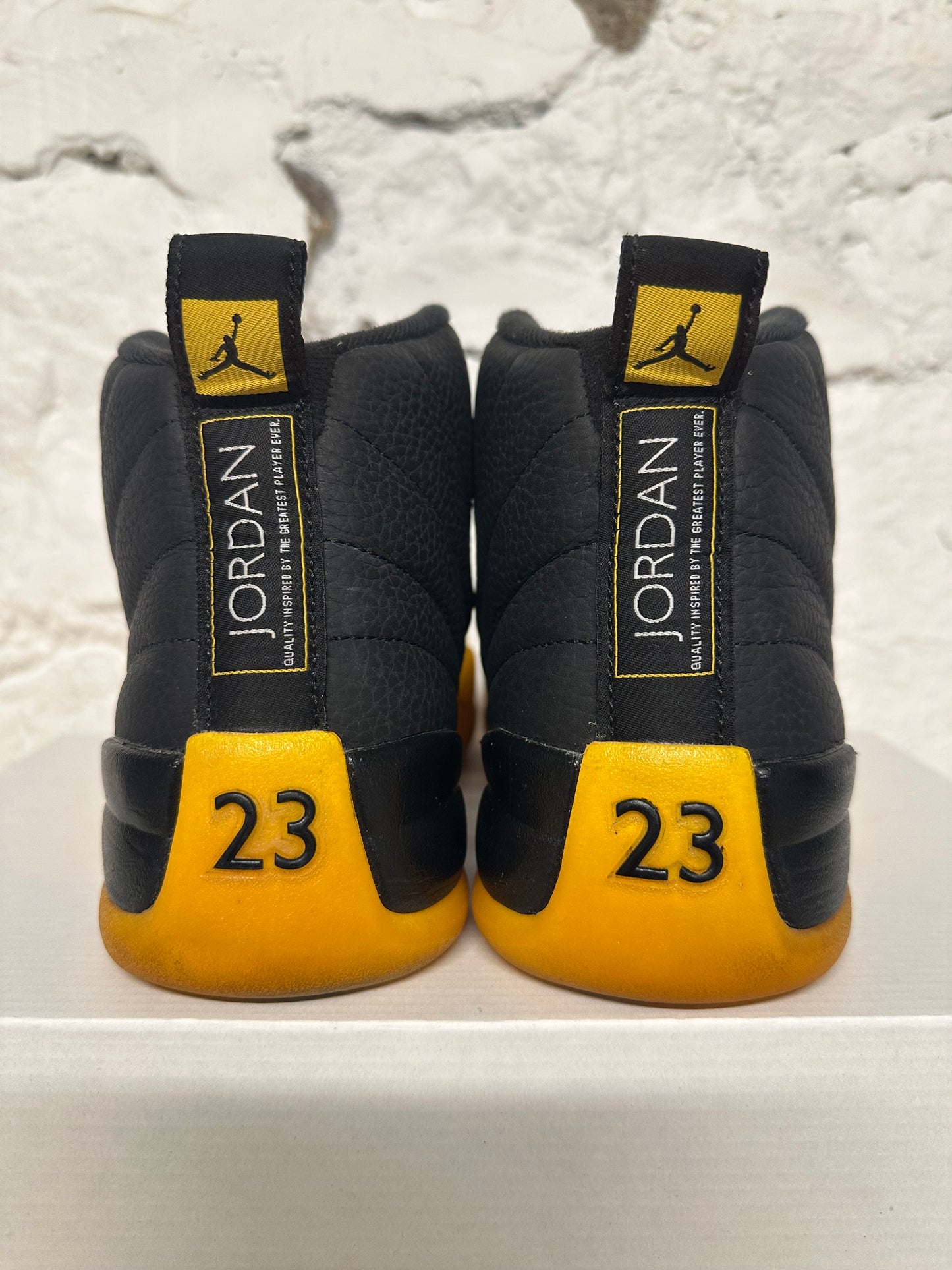 Air Jordan 12 University Gold Sz 9