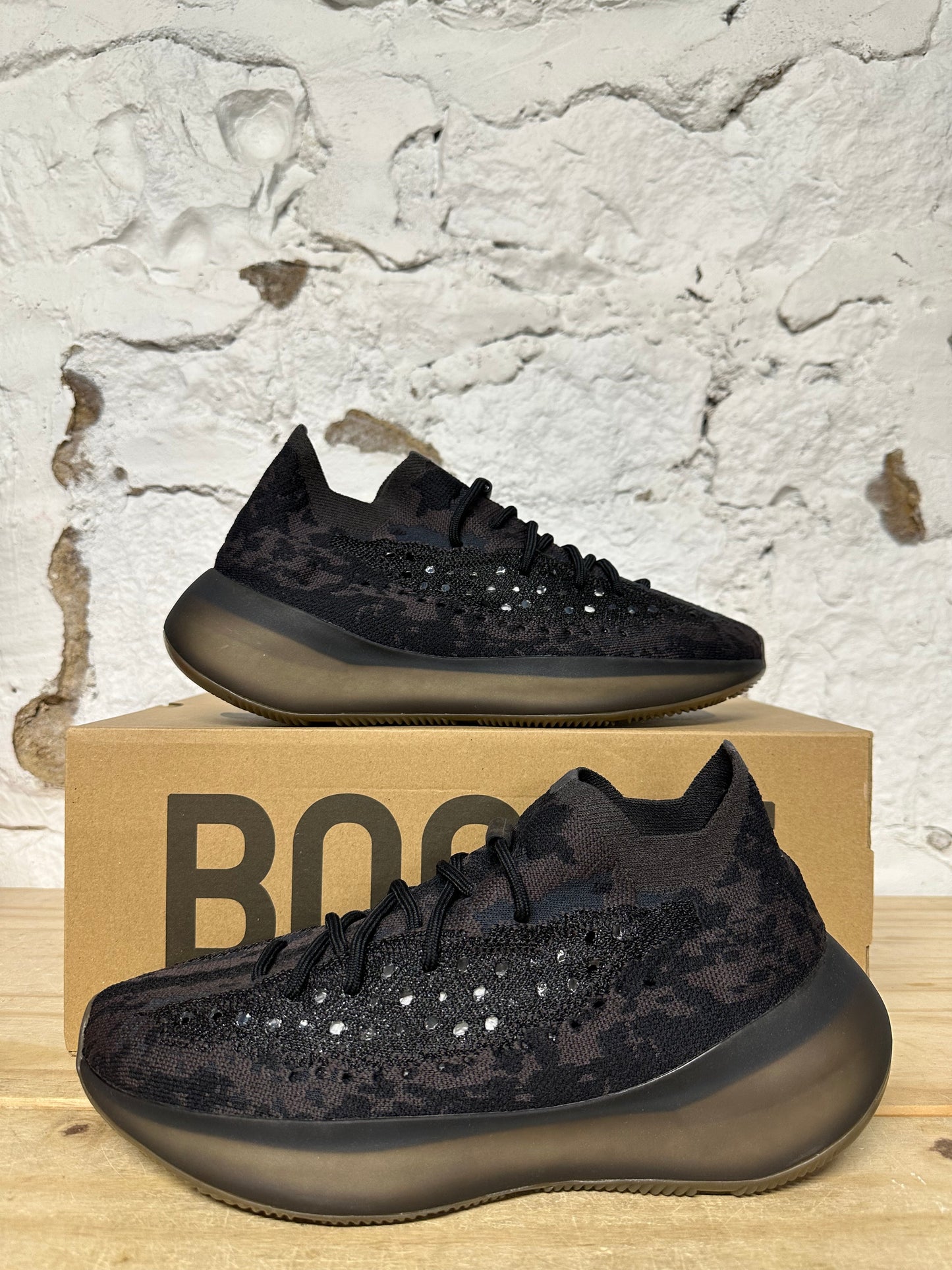 Yeezy 380 Onyx Sz 10.5 DS