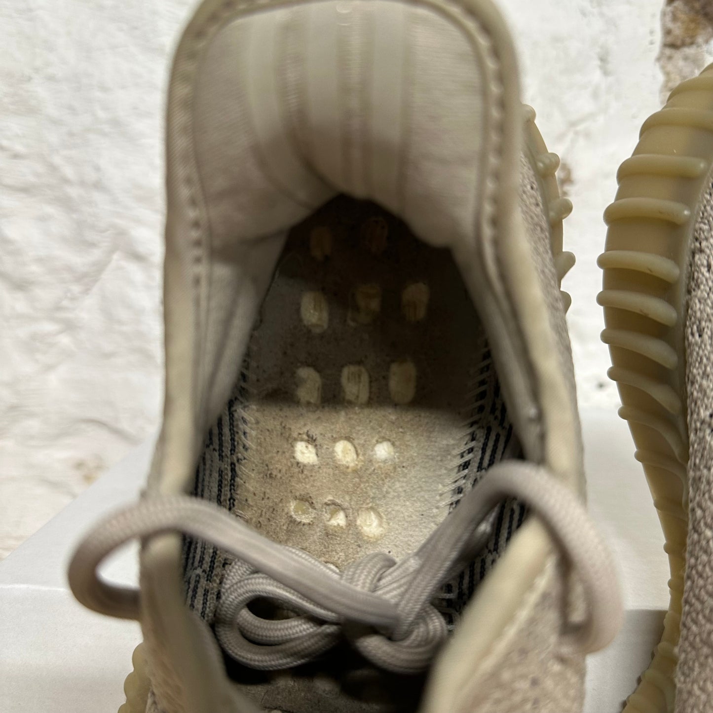 Yeezy 350 V2 Slate Sz 7