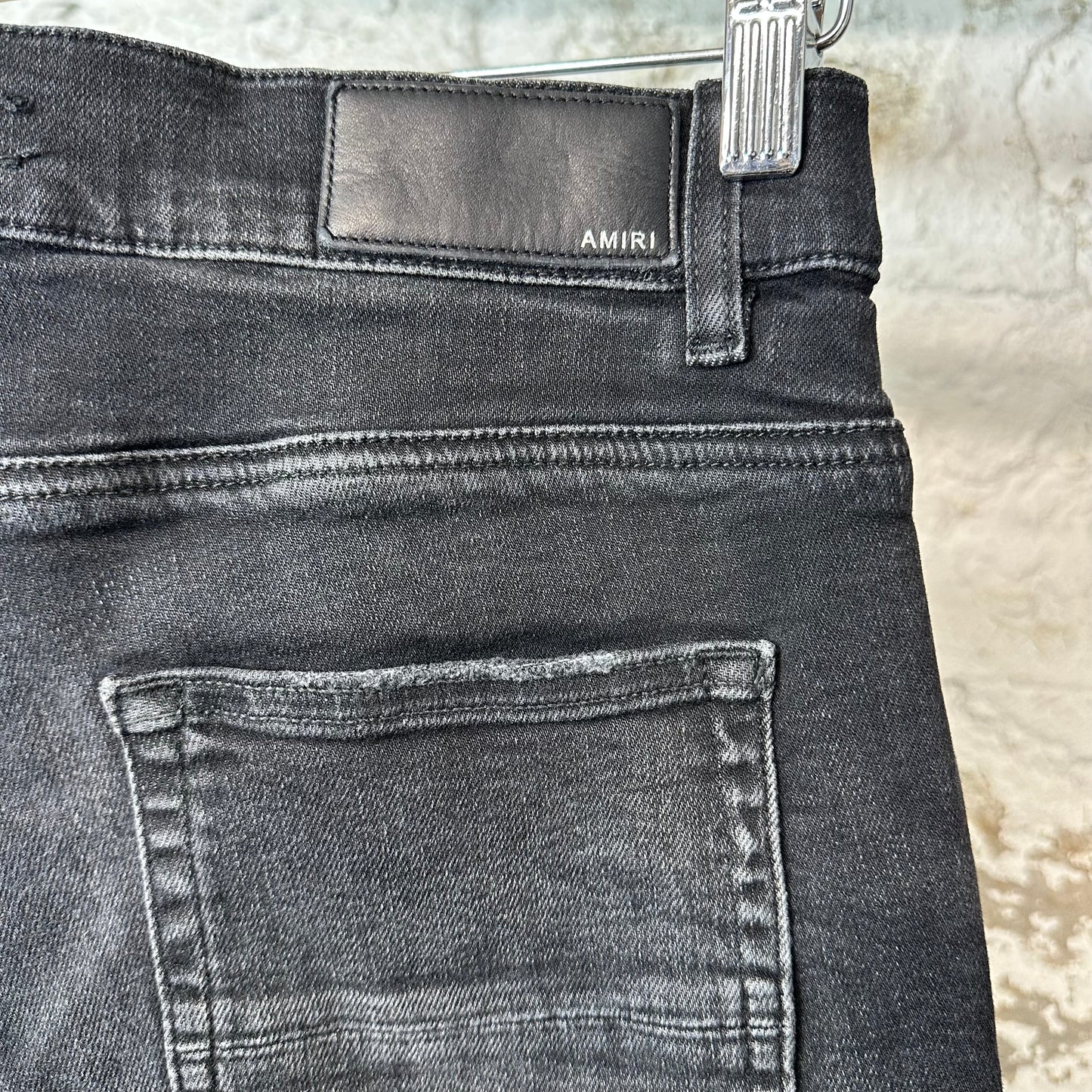 Amiri MX1 Grey Paisley Faded Black Denim Jeans Sz 32