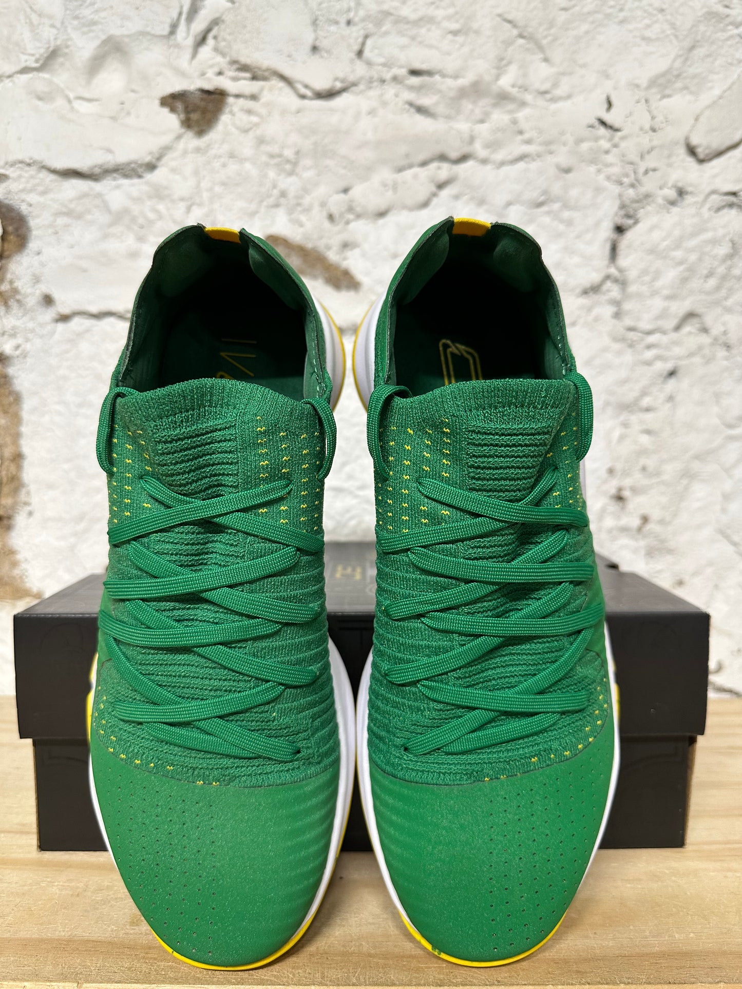 Under Armour Curry 4 Low Oakland Athletics Sz 10.5 DS