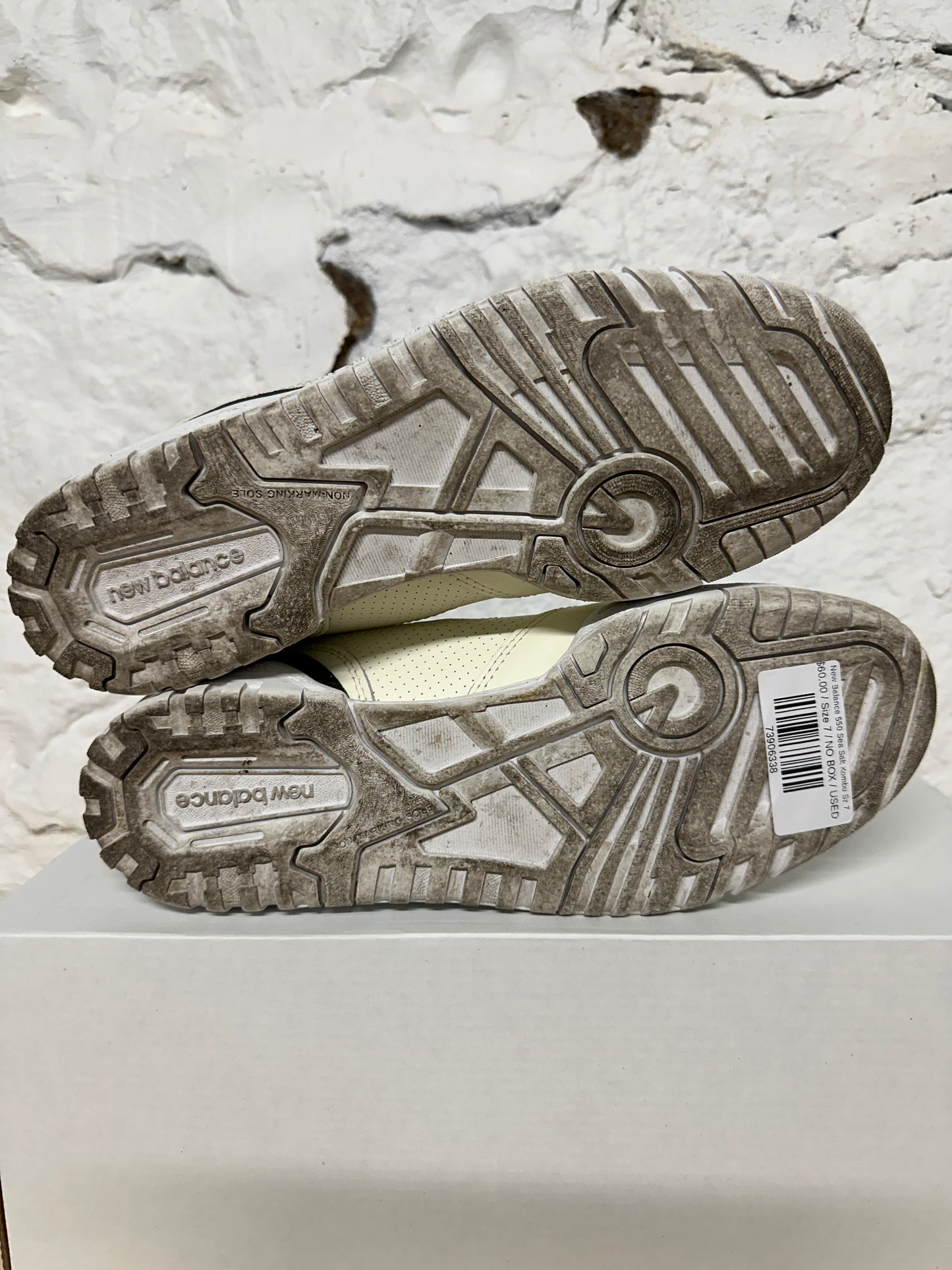 New Balance 550 Sea Salt Kombu Sz 5.5 (7W)