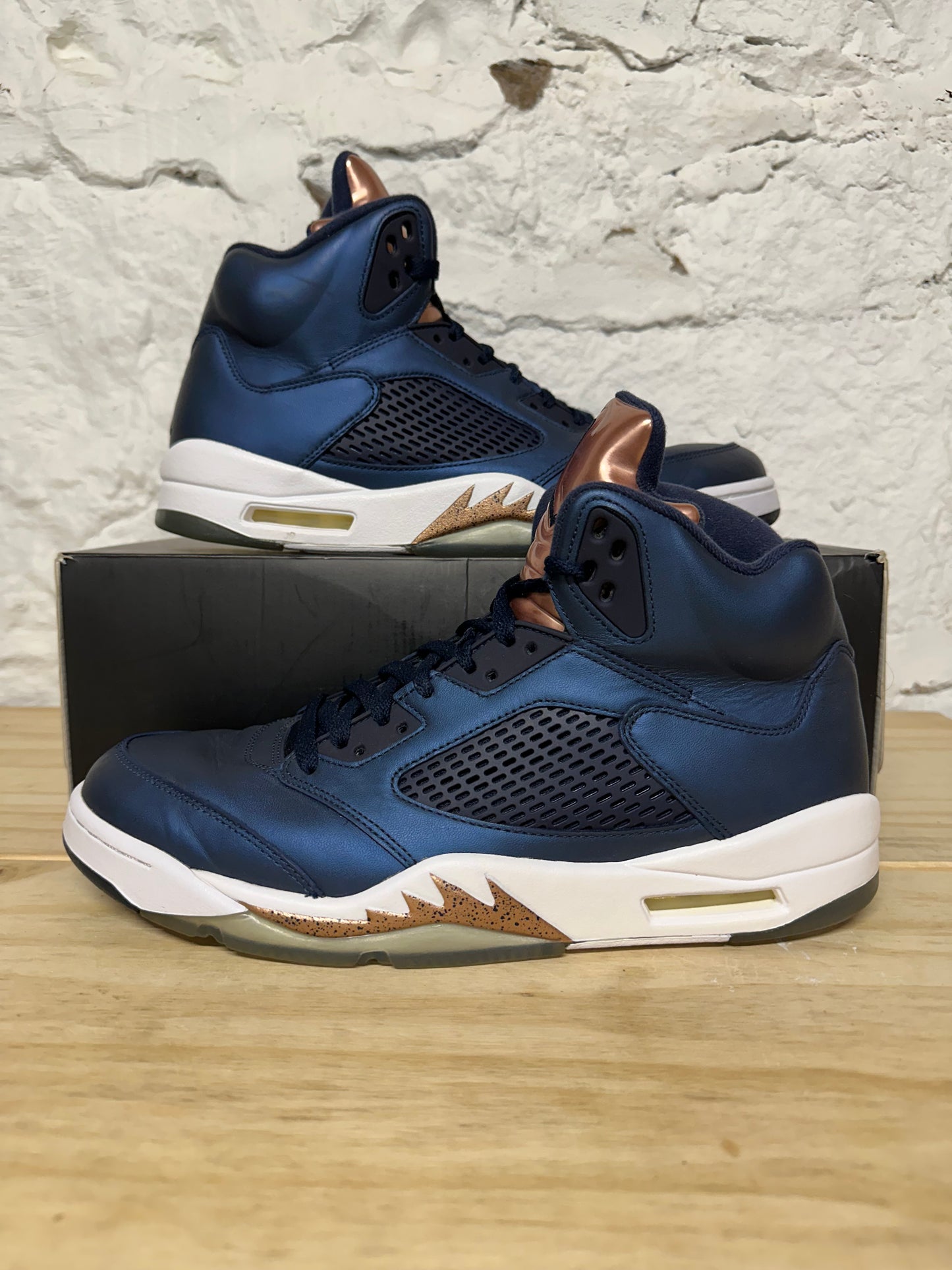 Air Jordan 5 Bronze Medal Sz 12