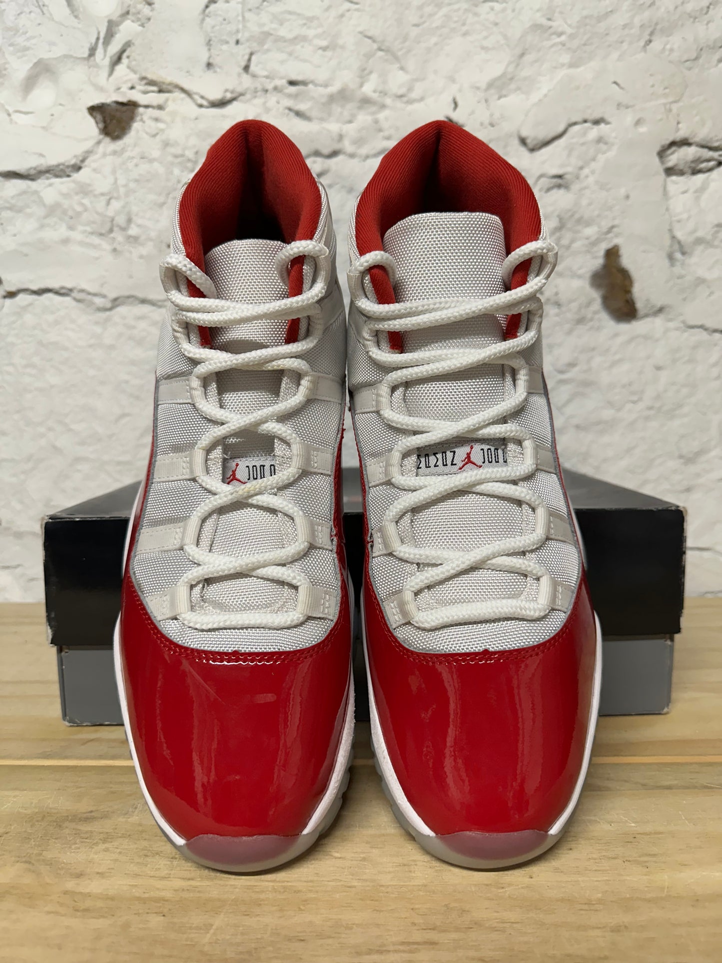 Air Jordan 11 High Cherry Sz 13