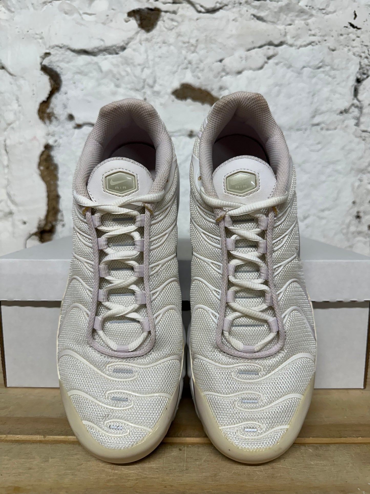 Nike Air Max Plus White Light Violet Sz 6.5Y