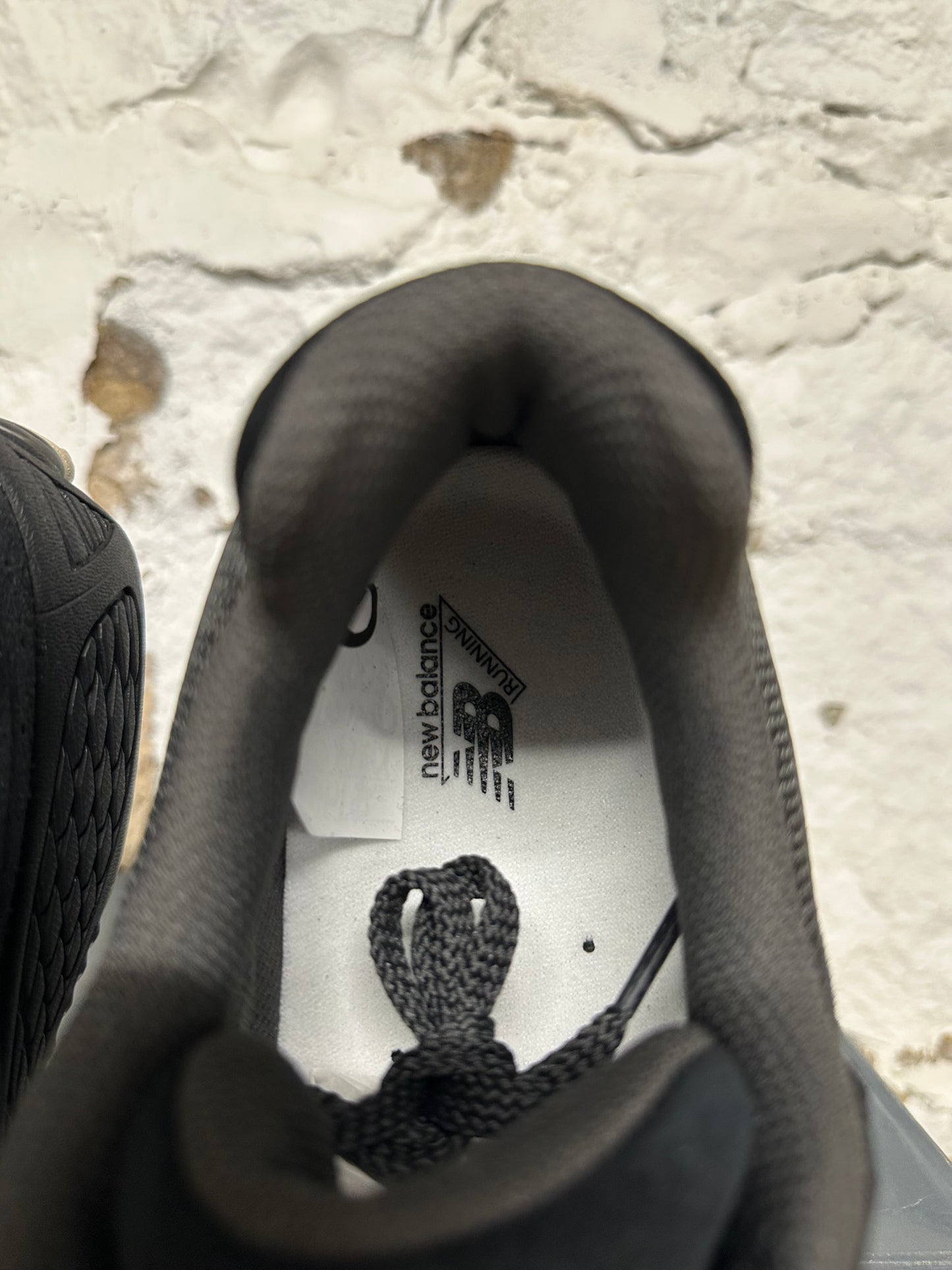 New Balance 2002R Black Silver Sz 12 DS