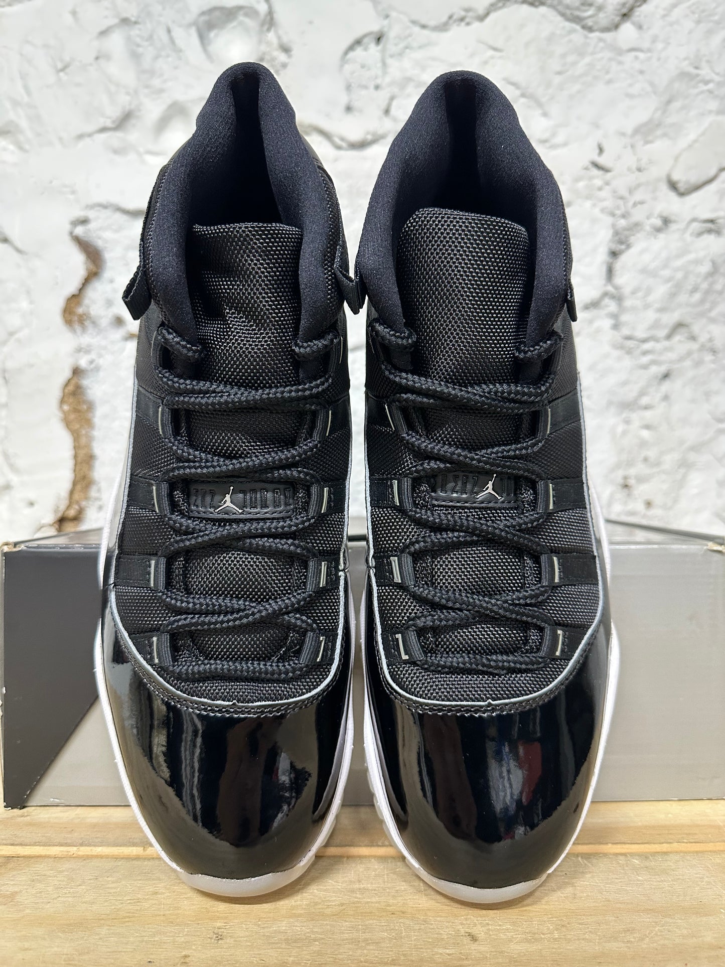 Air Jordan 11 High Jubilee Sz 11 DS