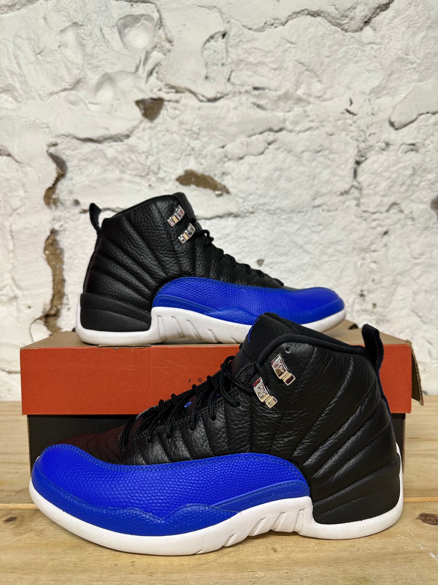 Air Jordan 12 Hyper Royal Sz 9.5 (11W)
