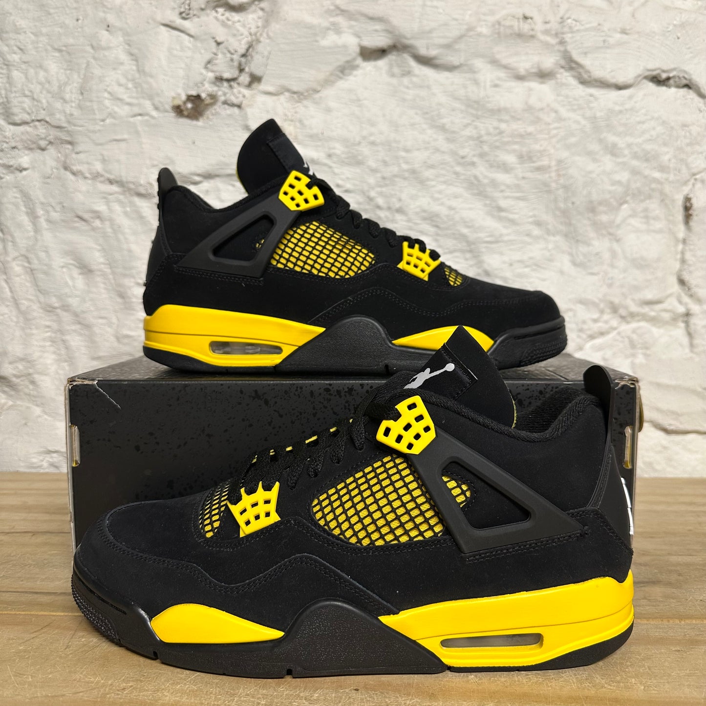 Air Jordan 4 Thunder Sz 11 DS
