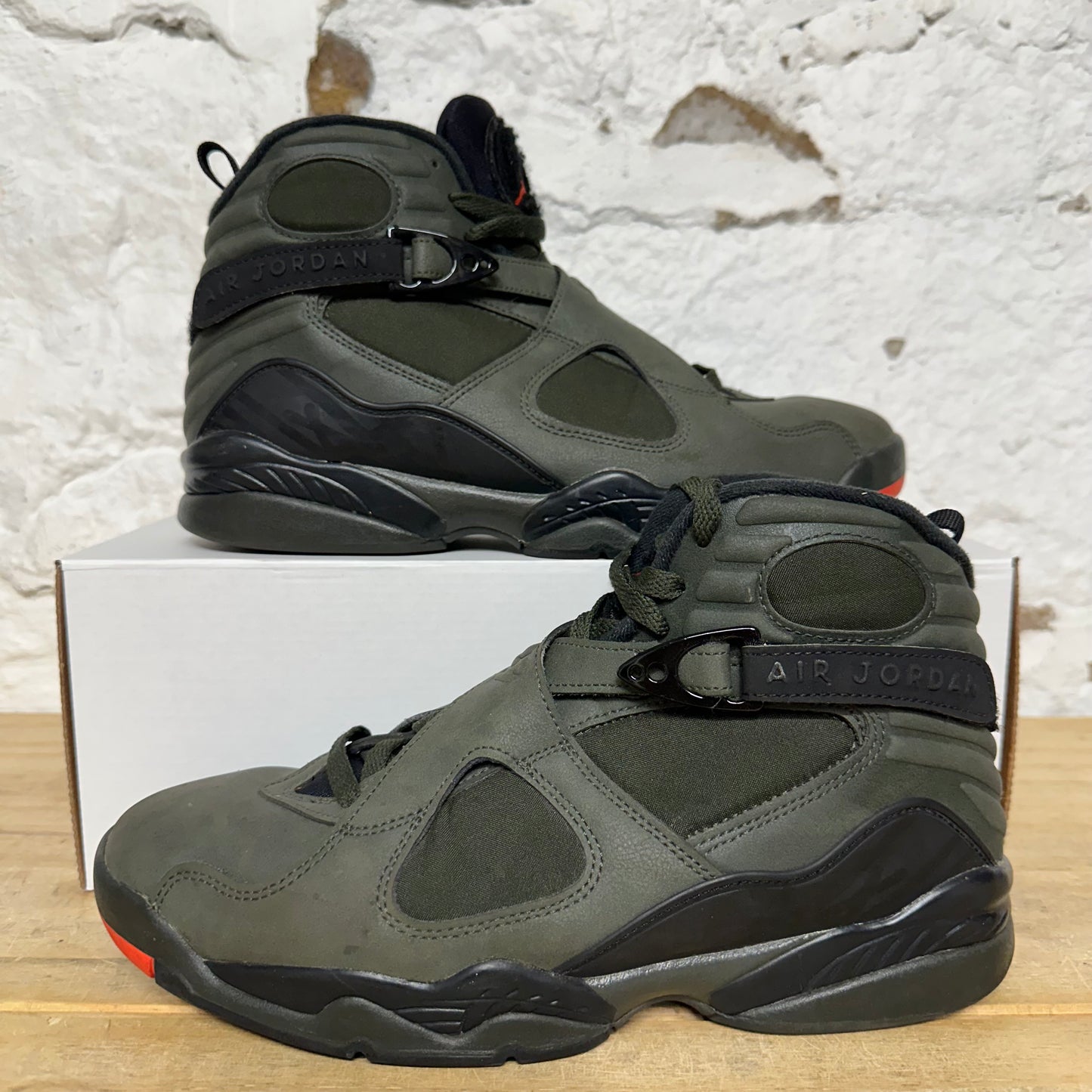 Air Jordan 8 Take Flight Undefeated Sz 9.5