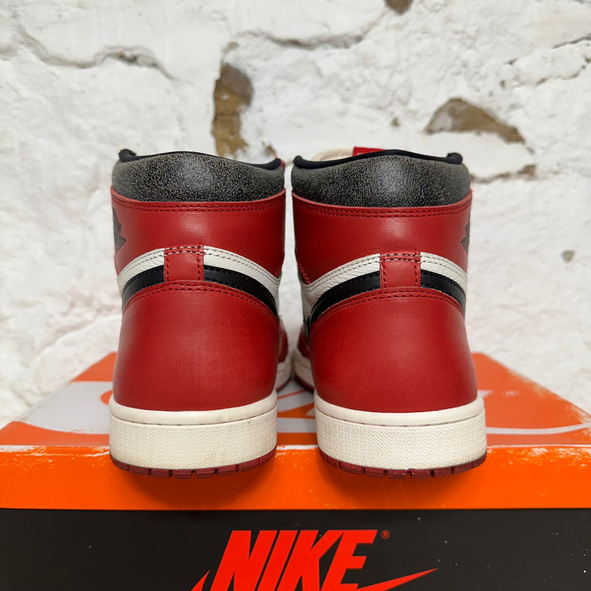 Air Jordan 1 High Chicago Lost and Found Sz 10