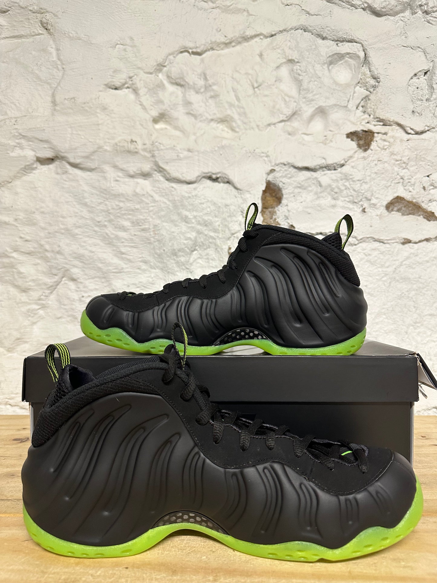 Nike Air Foamposite One Black Volt Sz 12