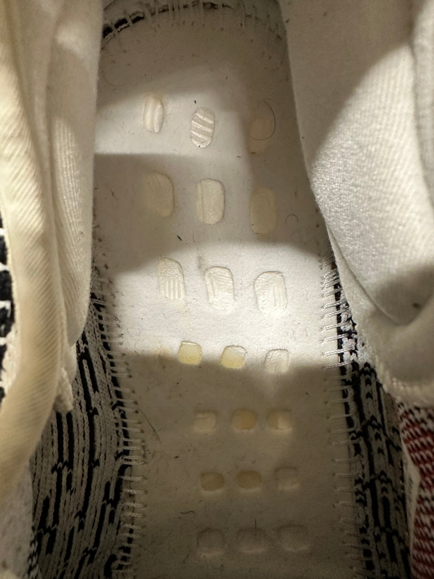 Yeezy 350 V2 Zebra Sz 12