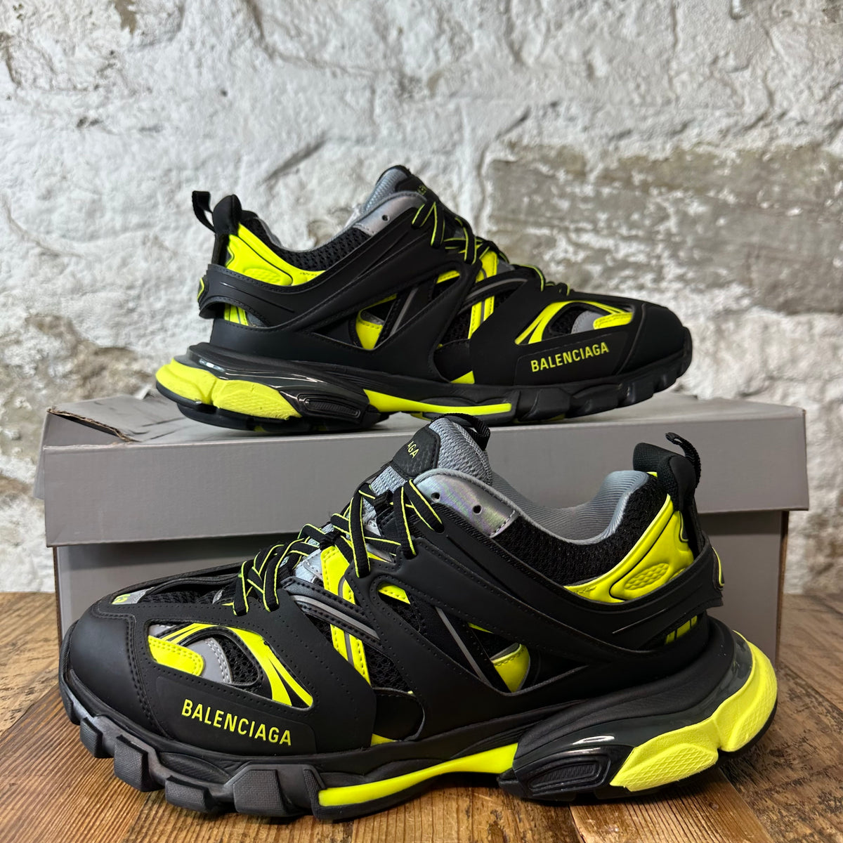Balenciaga Track Runner Black Neon Yellow Sneaker Sz 10 (43)