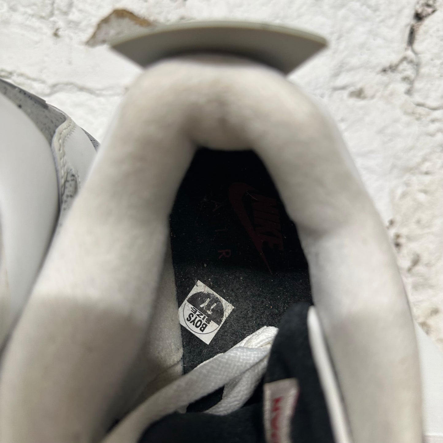 Air Jordan 4 White Cement (2025) Sz 7Y