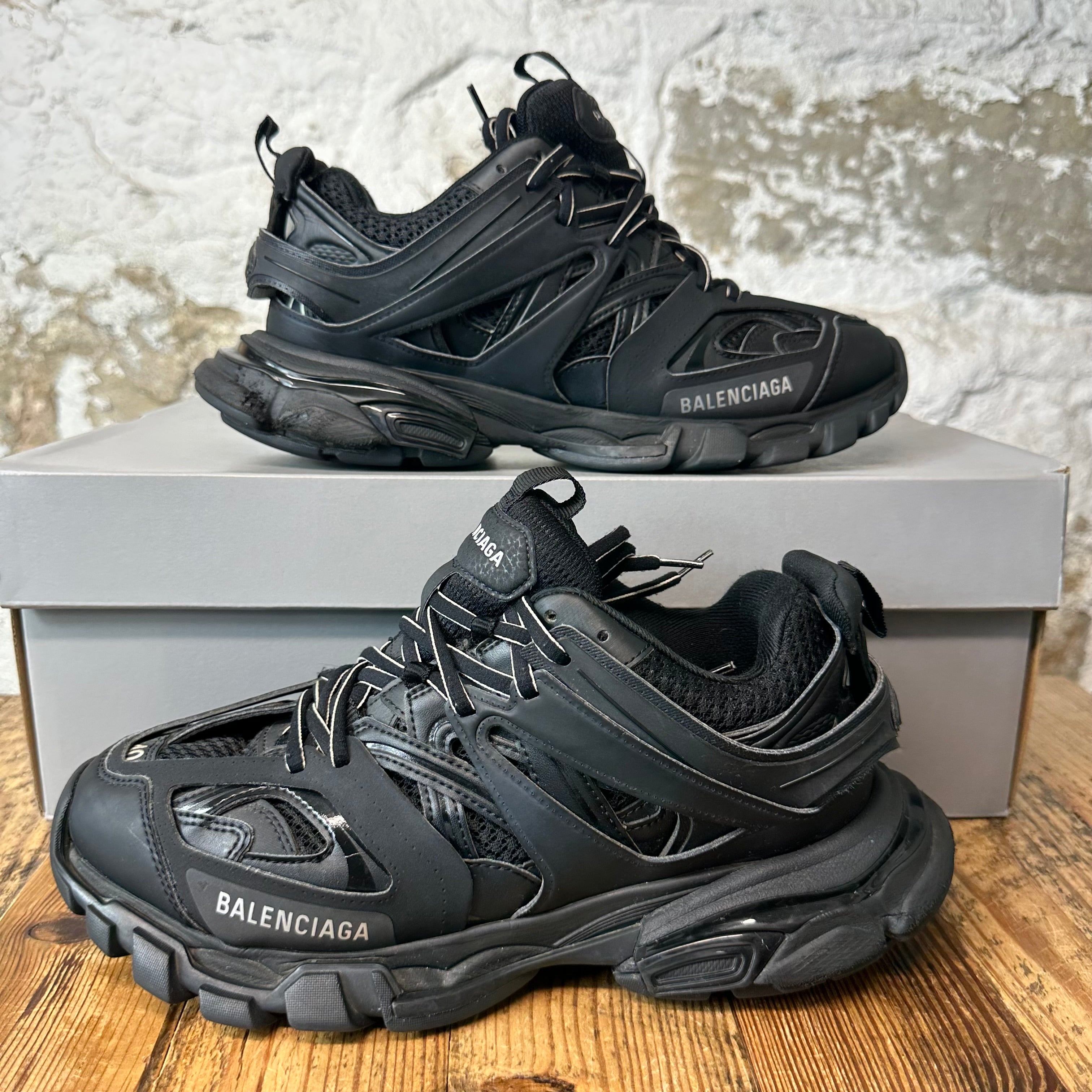 Balenciaga Track Runner Triple Black Sneaker Sz 7 (40)