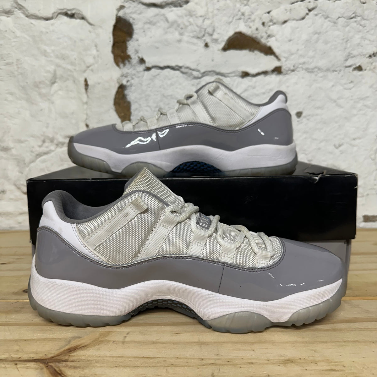 Air Jordan 11 Low Cement Grey Sz 9.5