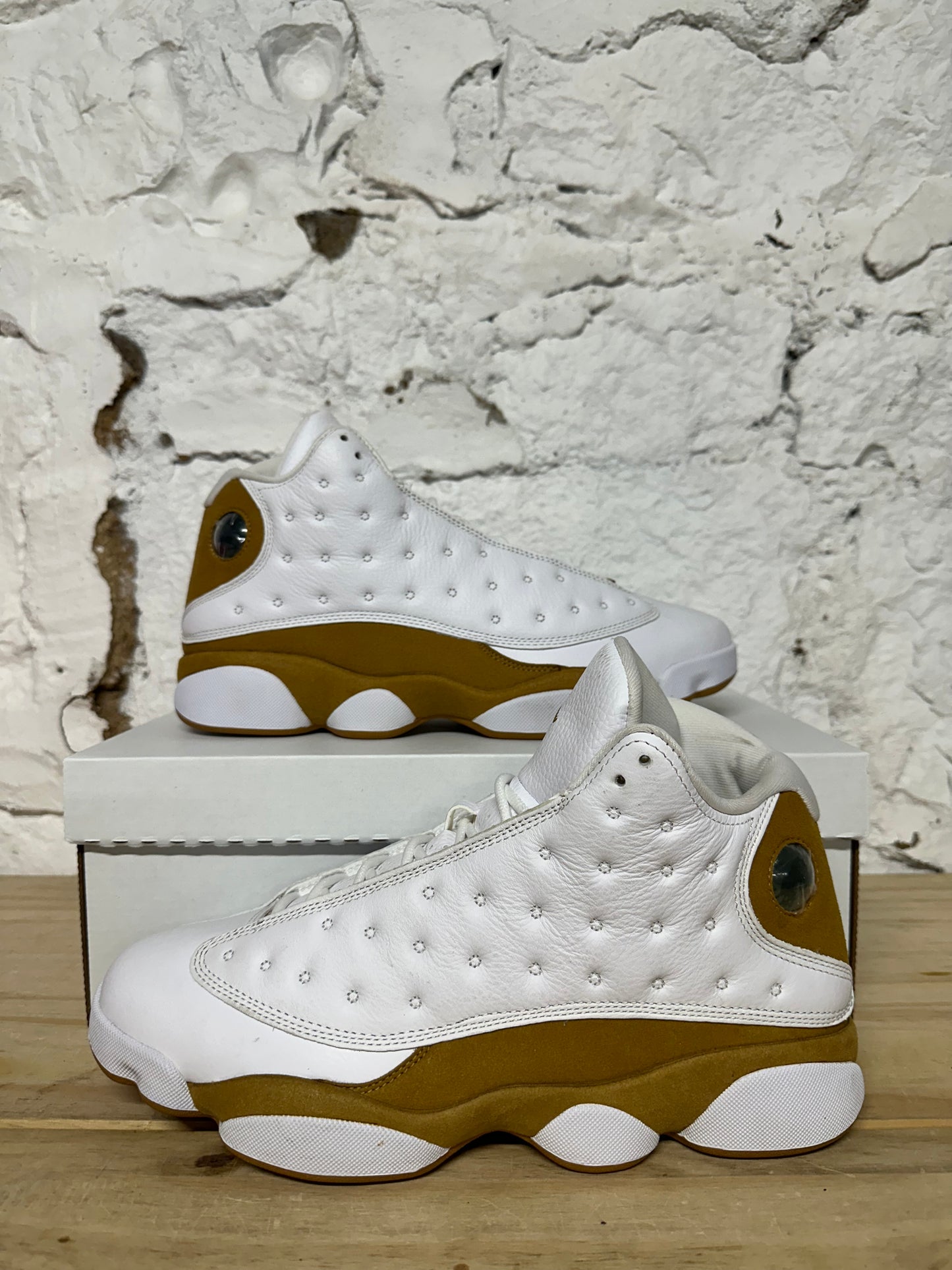 Air Jordan 13 Wheat (2023) Sz 10
